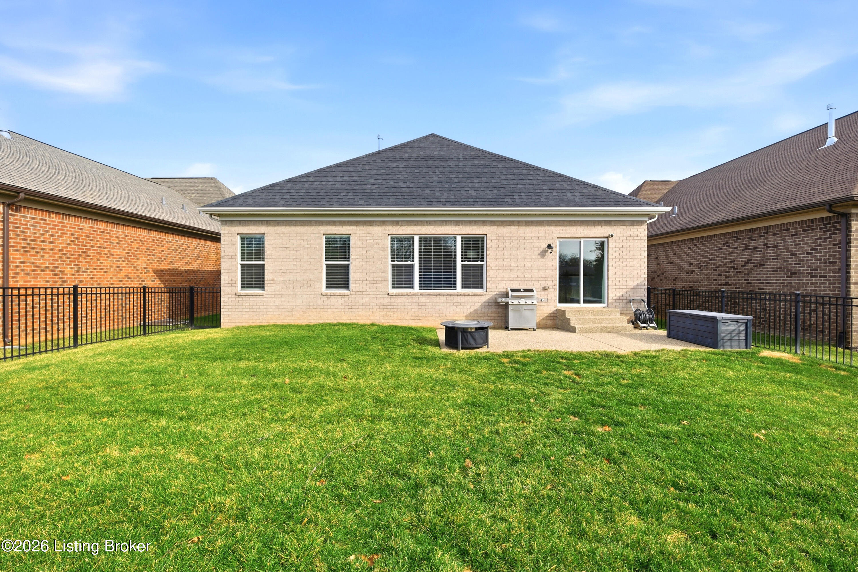 1302 Conservatory Ln