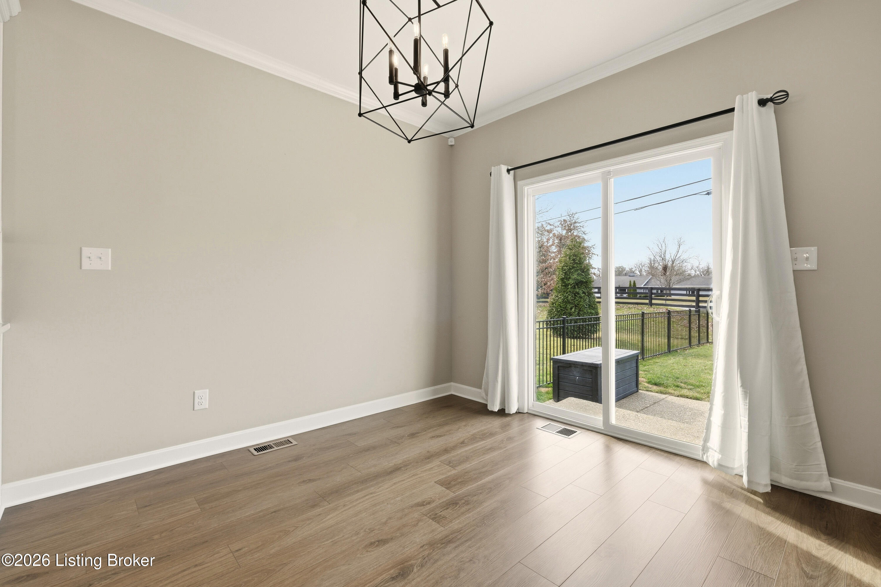 1302 Conservatory Ln