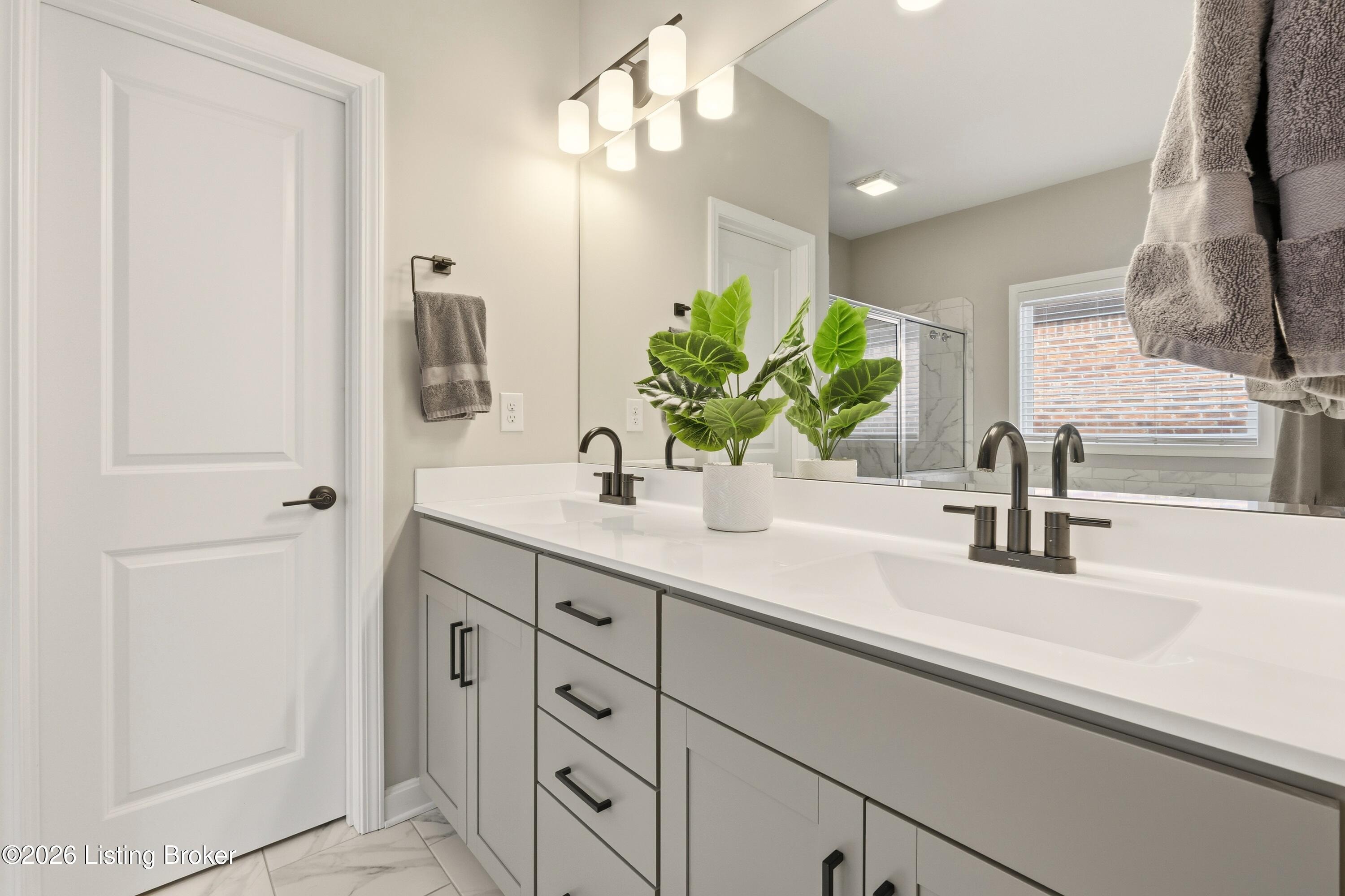 1302 Conservatory Ln