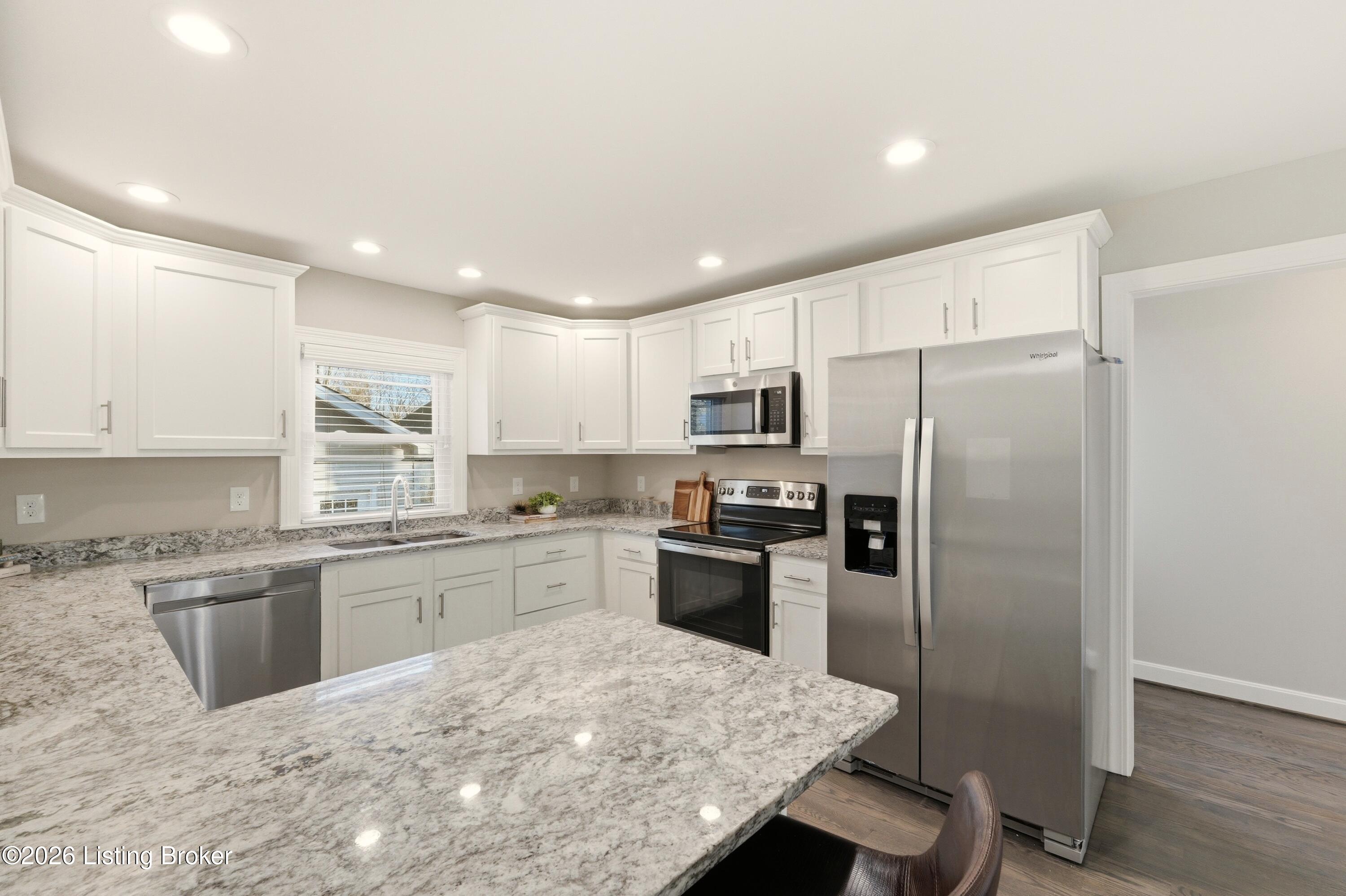 7809 New La Grange Rd