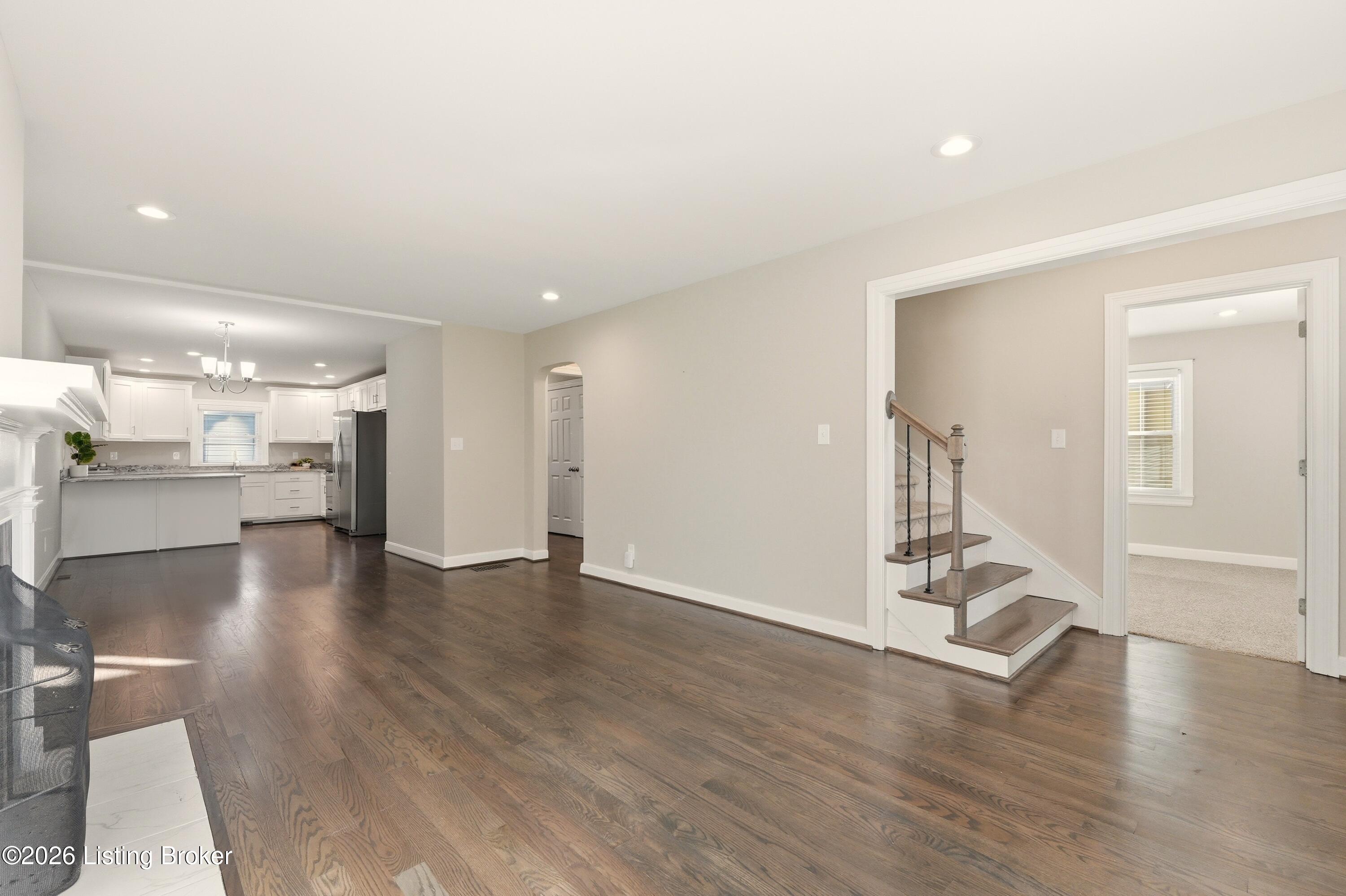 7809 New La Grange Rd