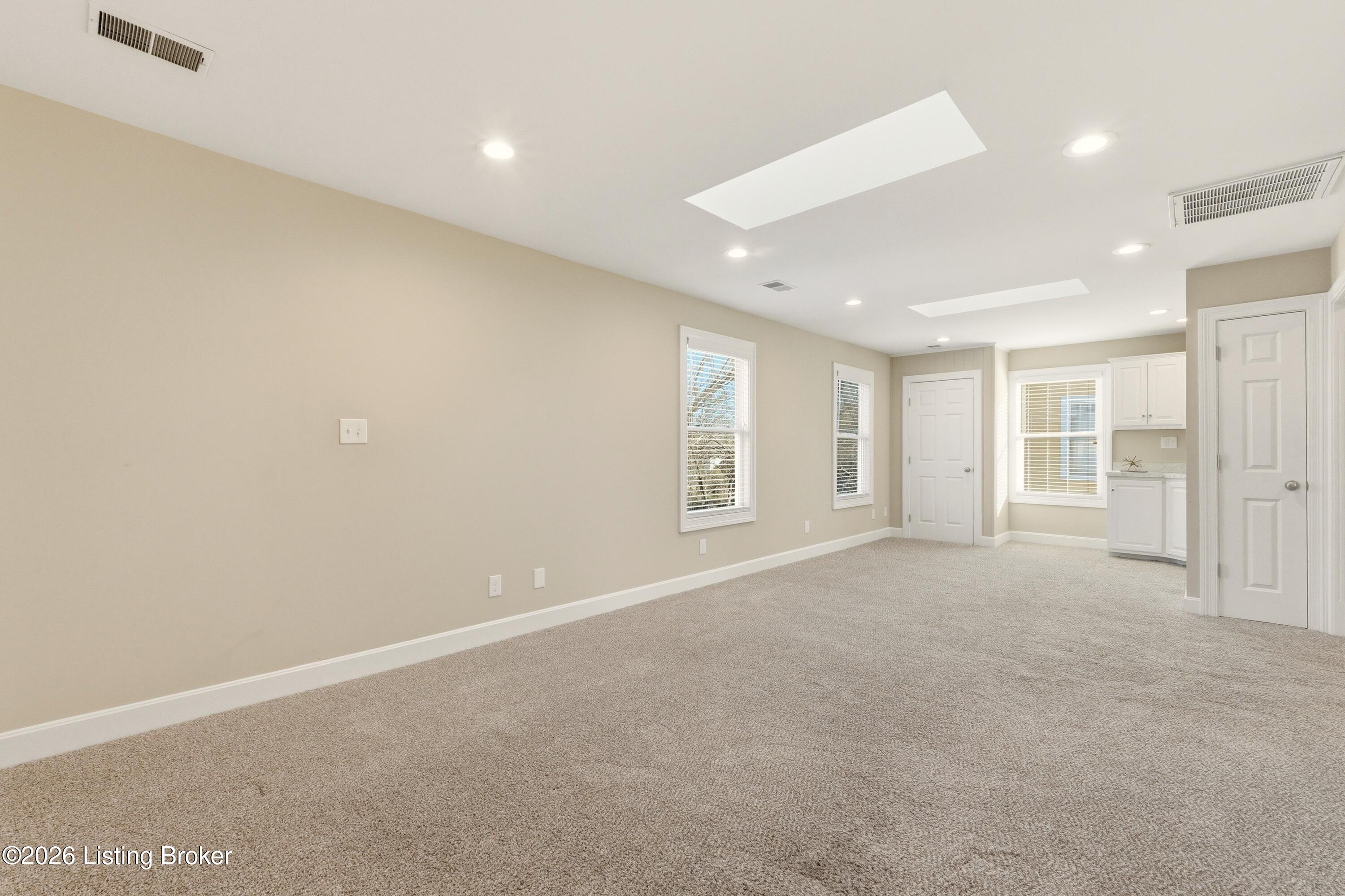 7809 New La Grange Rd