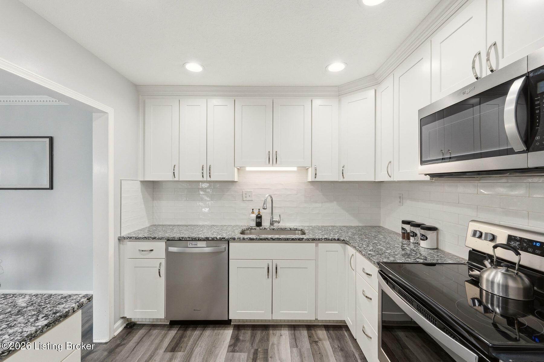 3030 Breckenridge Ln 324