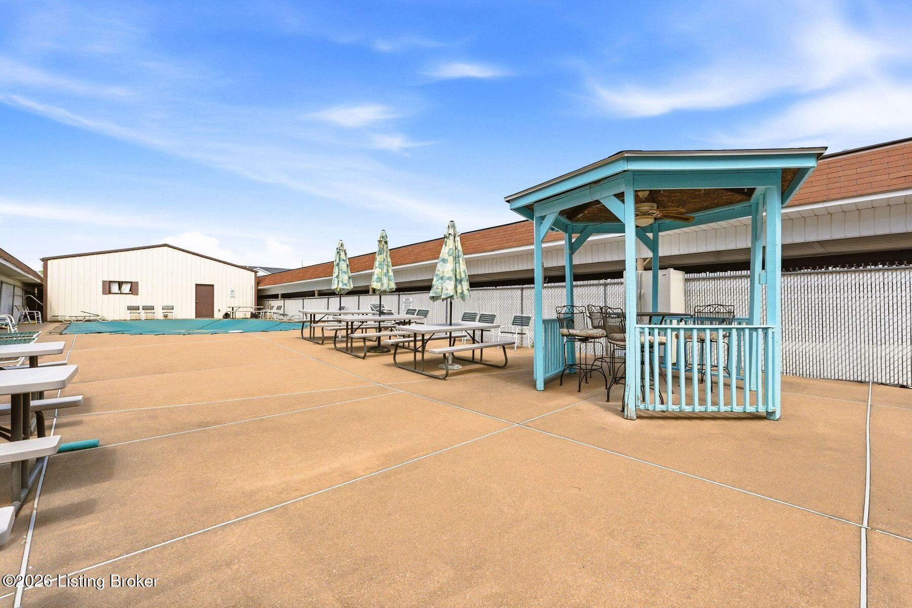 3030 Breckenridge Ln 324