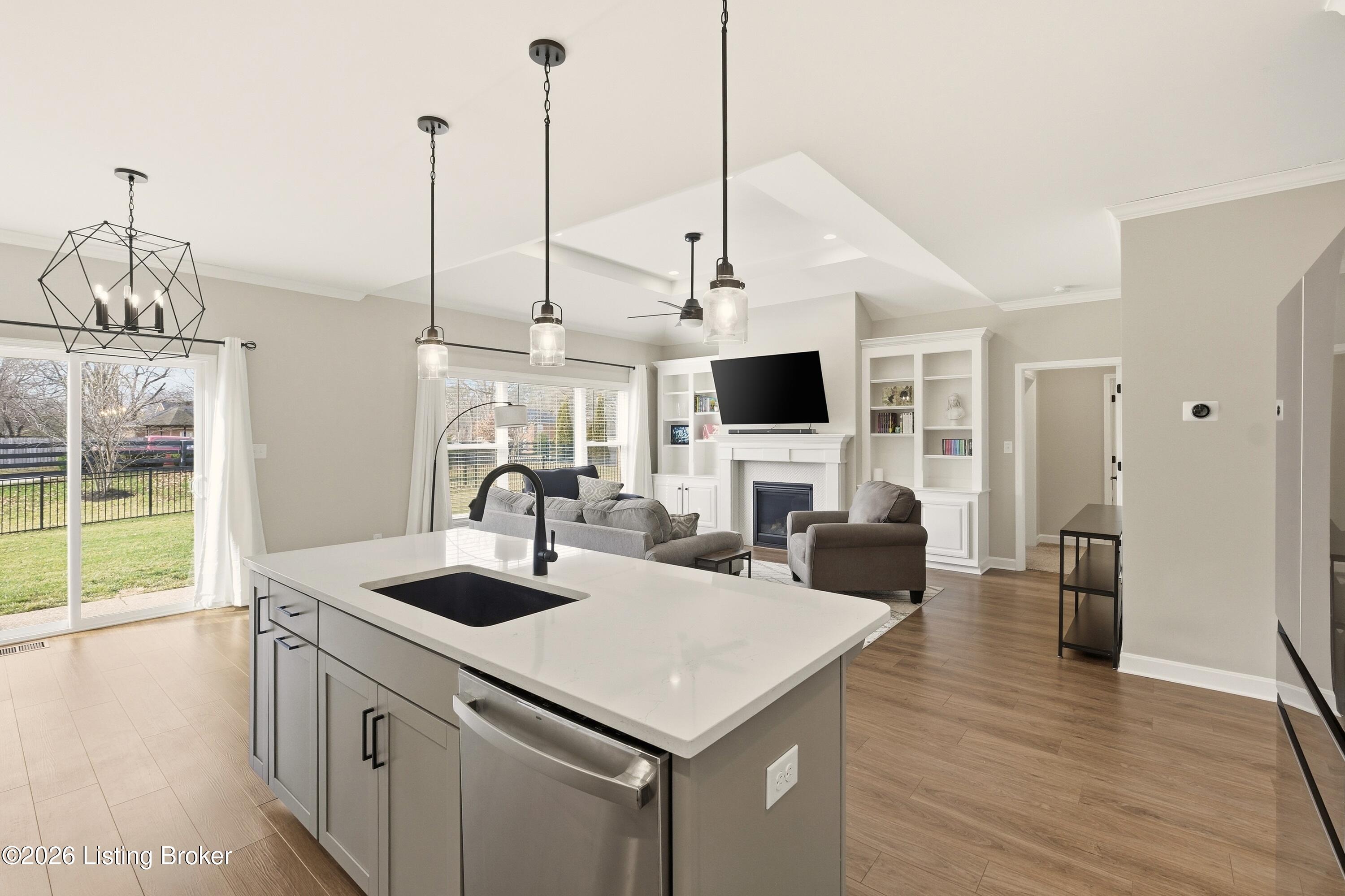 1302 Conservatory Ln