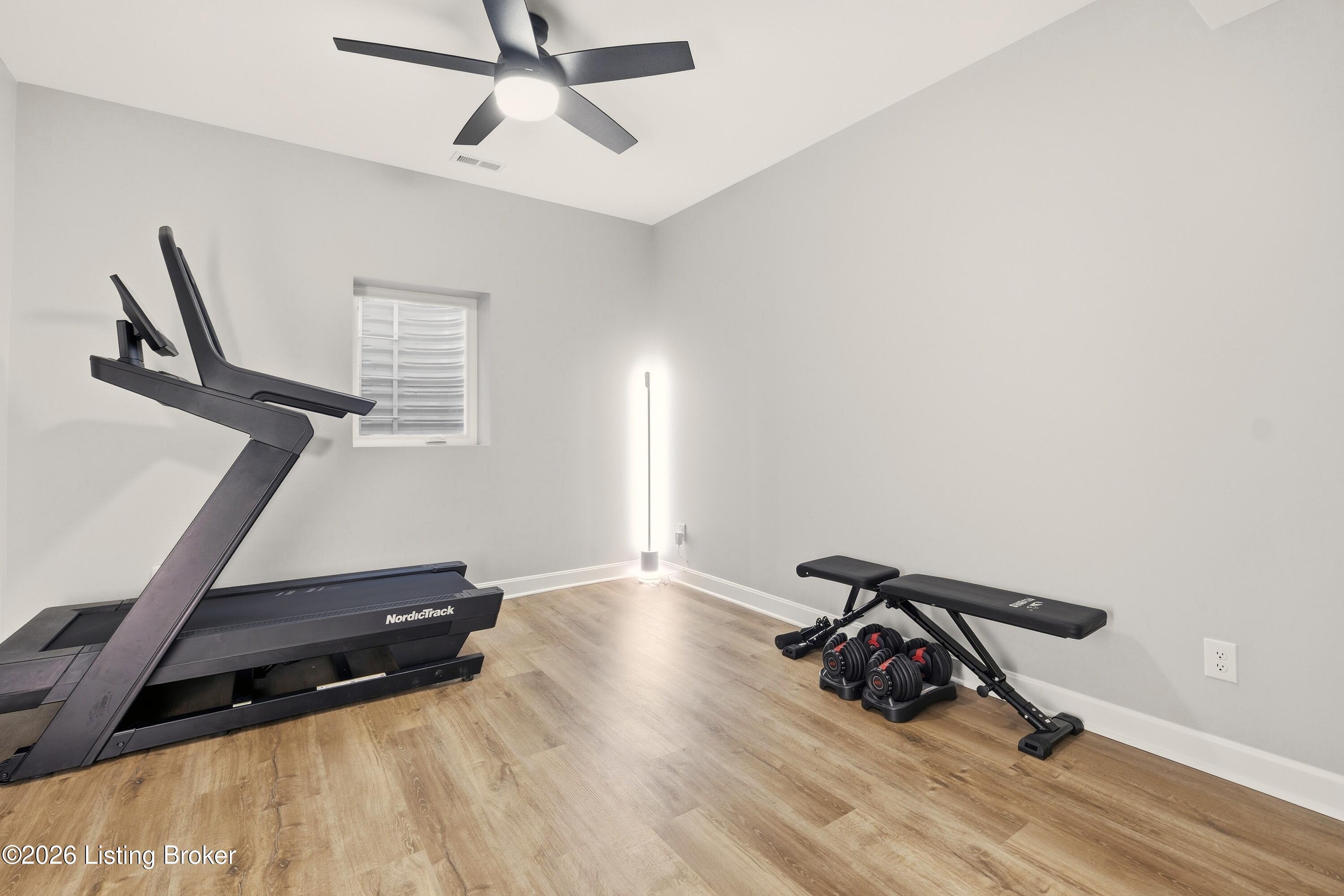 1302 Conservatory Ln