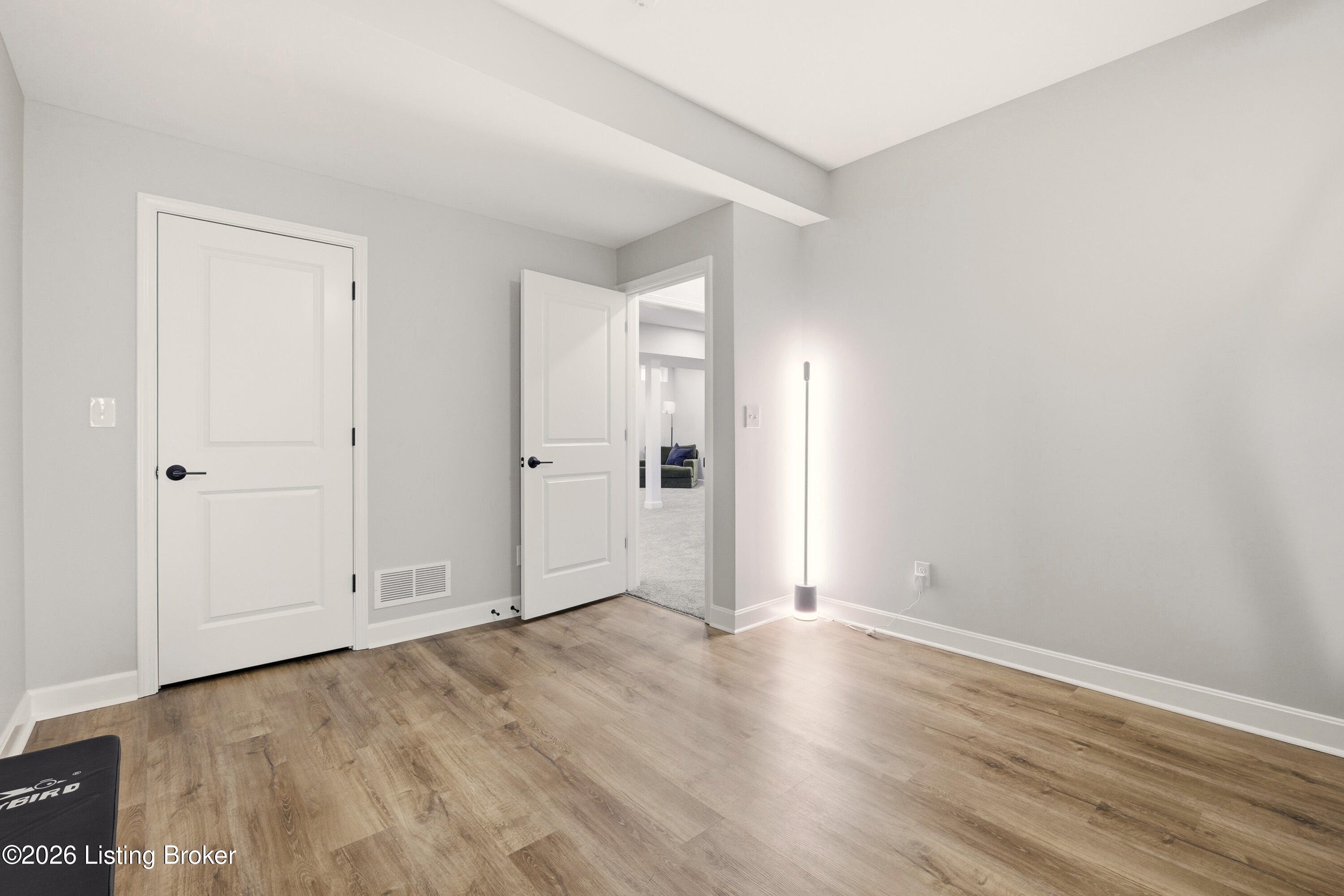 1302 Conservatory Ln