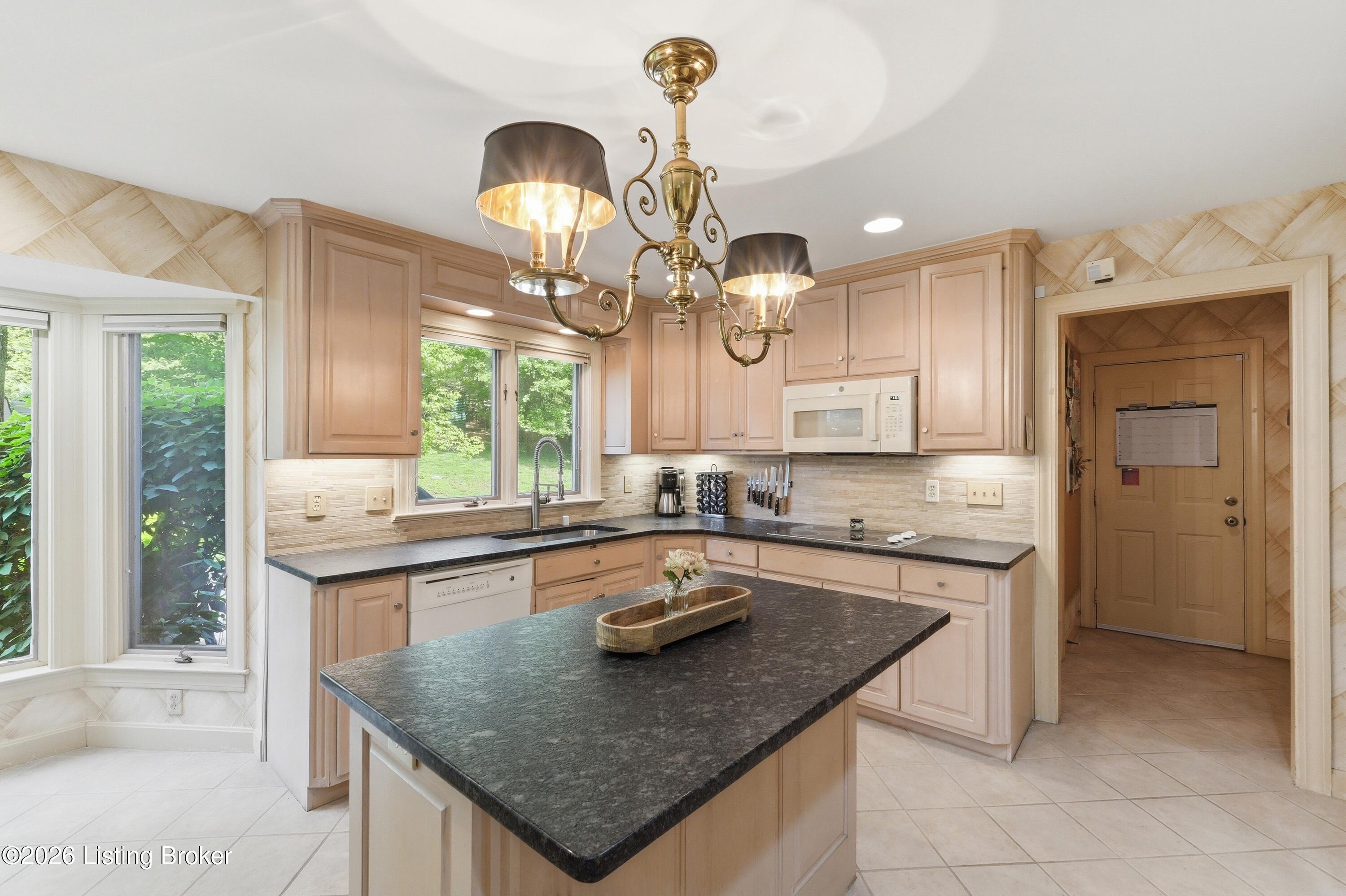 5511 Apache Rd