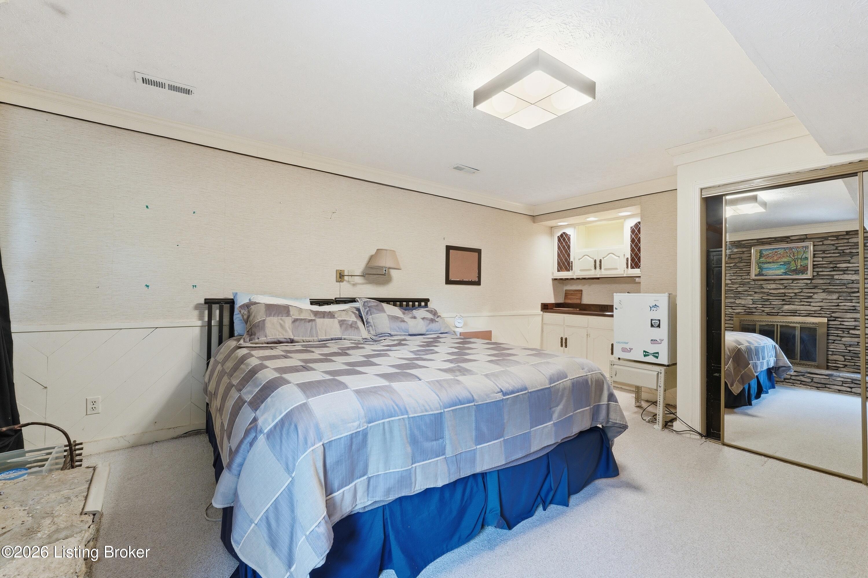 5511 Apache Rd
