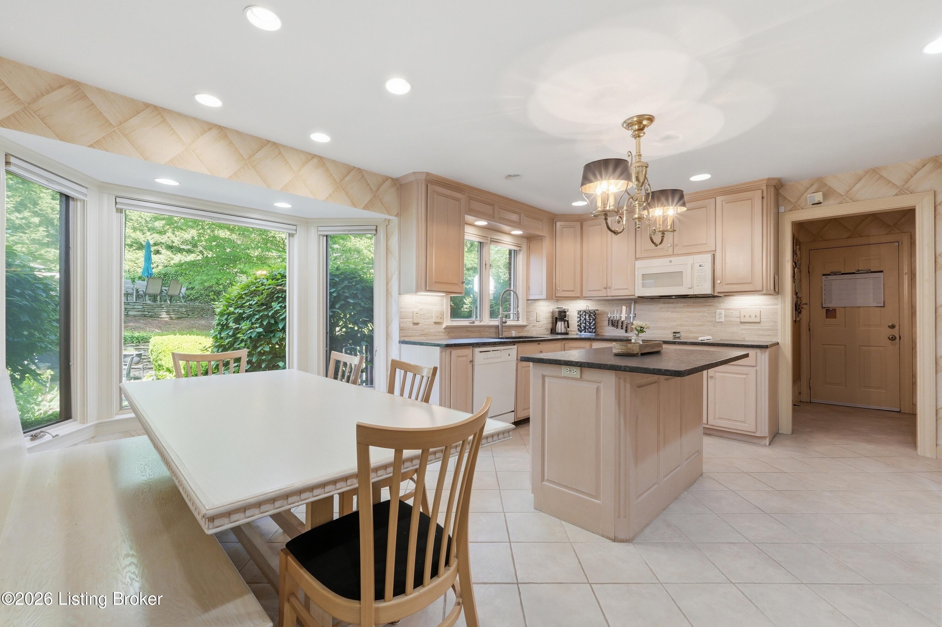 5511 Apache Rd