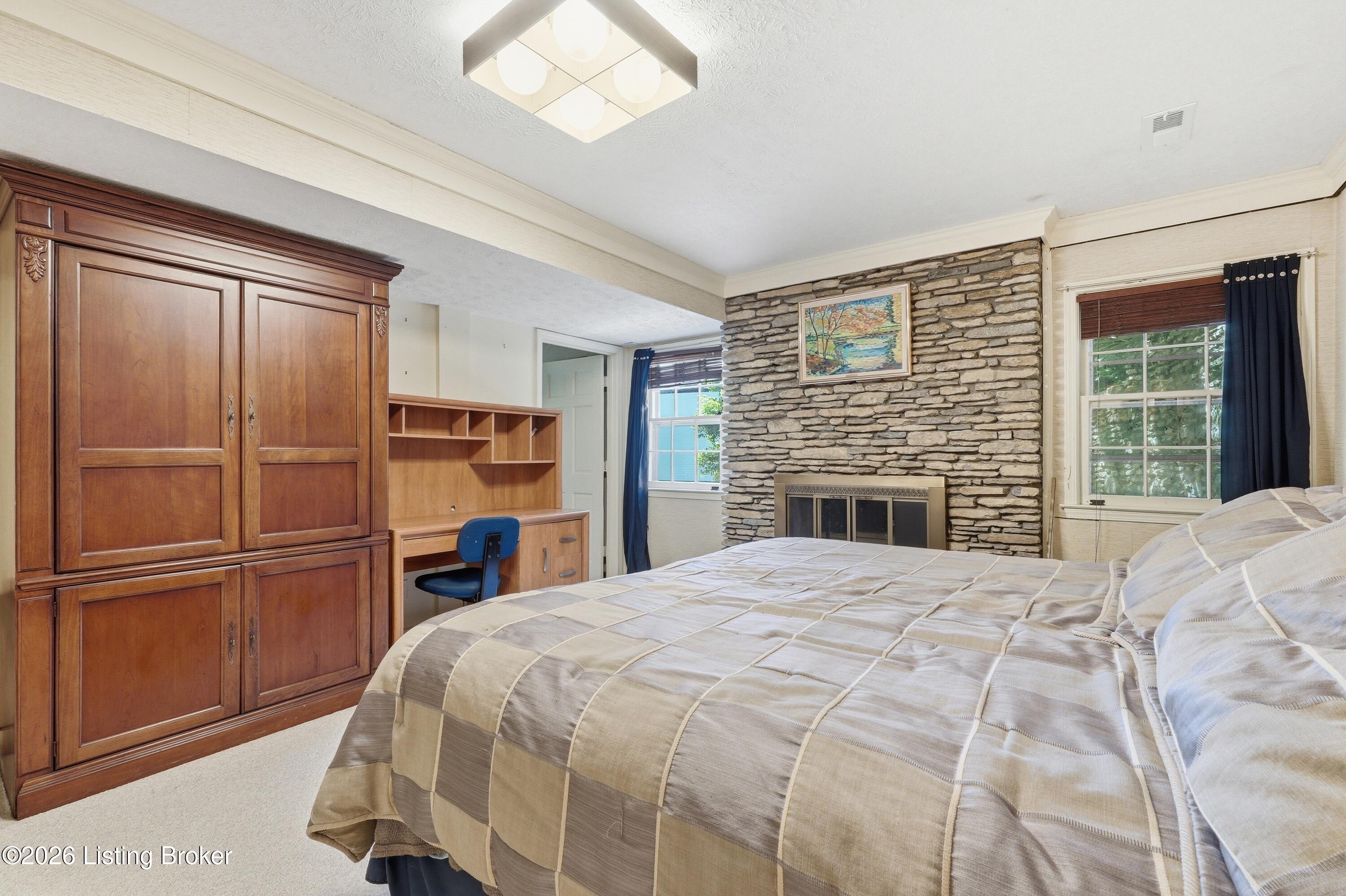5511 Apache Rd