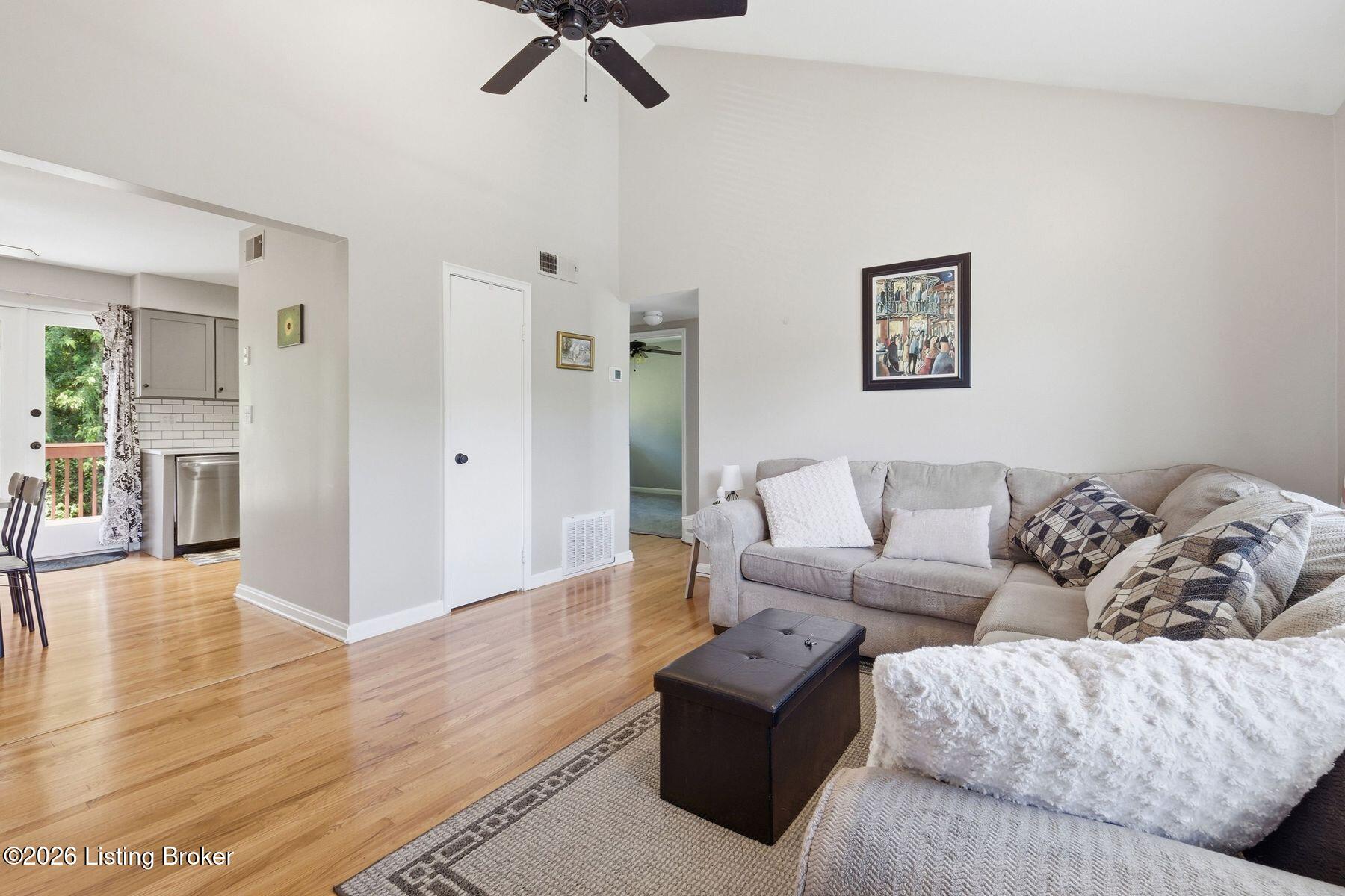 4101 Stoneview Dr 3