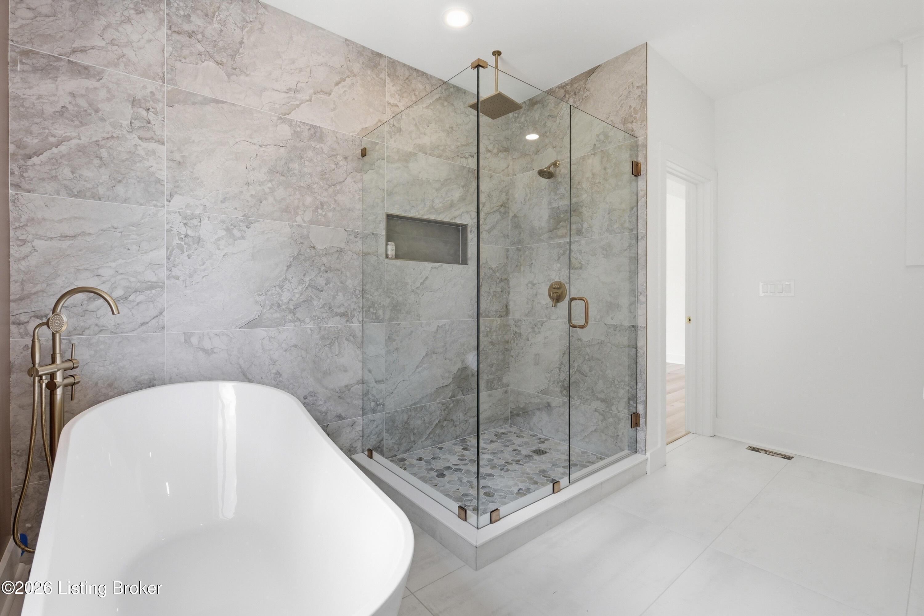 3212 Grand Lakes Dr