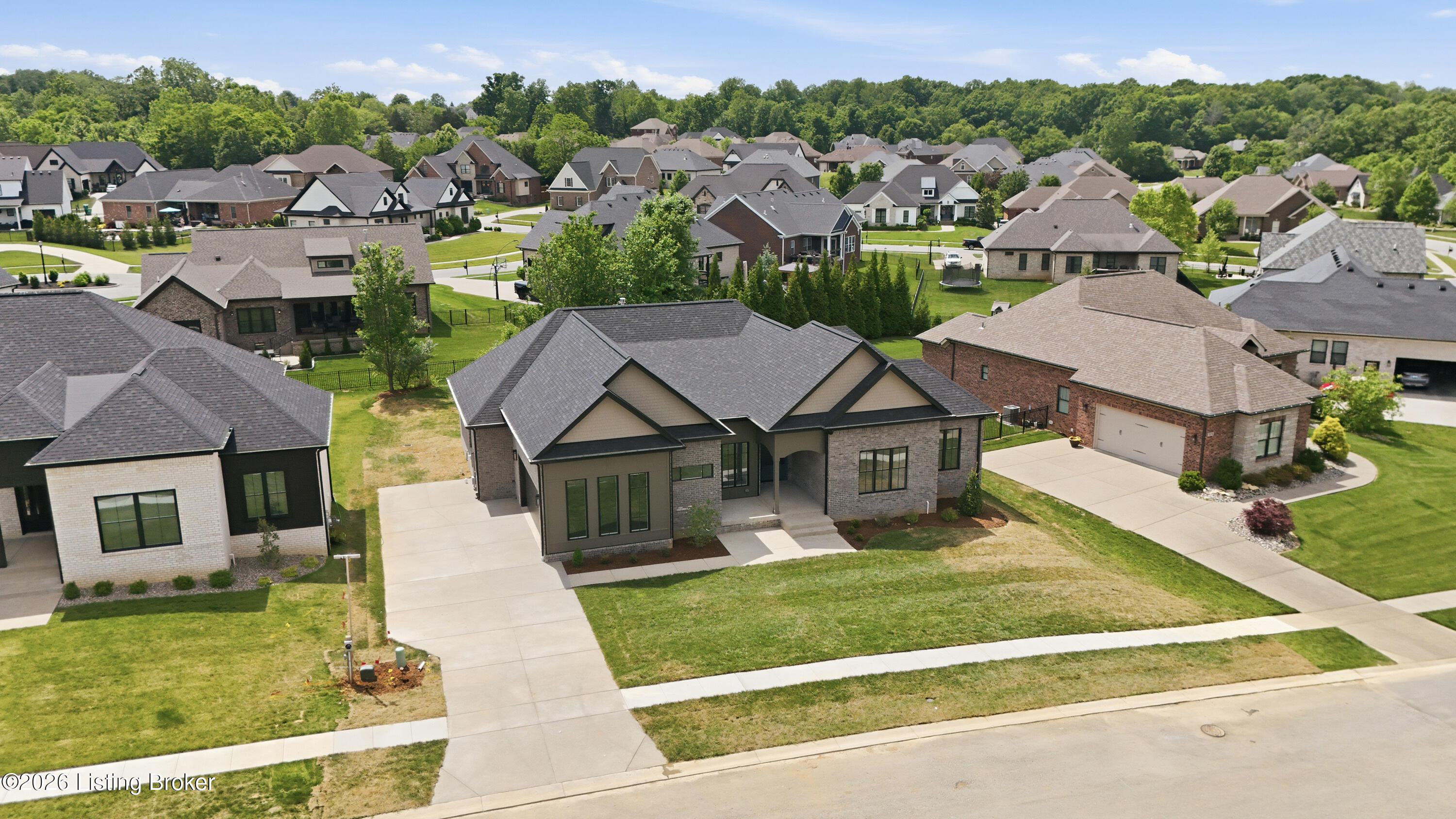 3212 Grand Lakes Dr