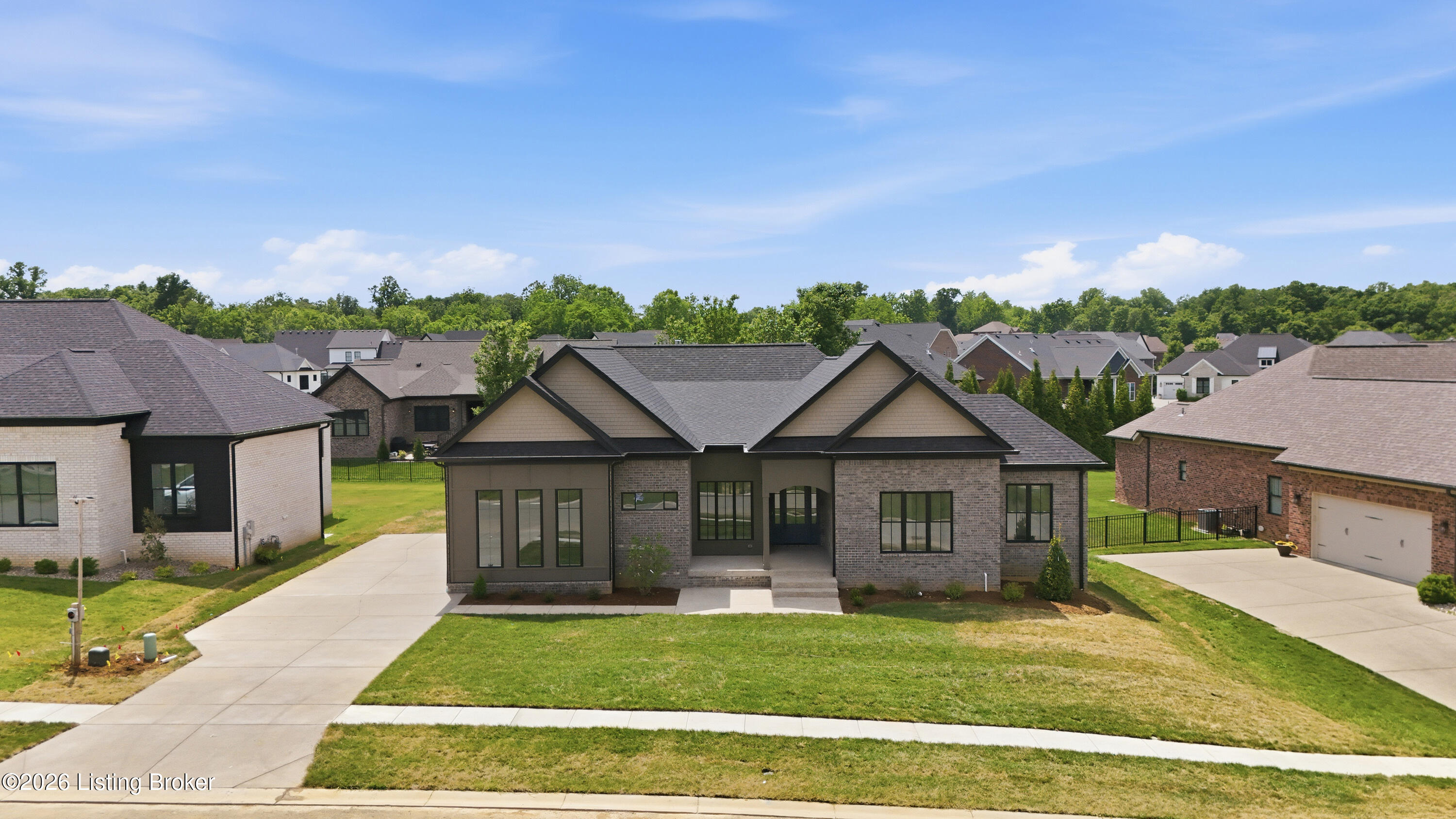 3212 Grand Lakes Dr