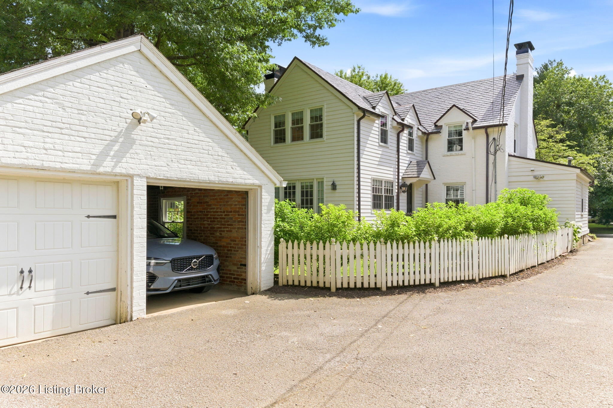 559 Sunnyside Dr