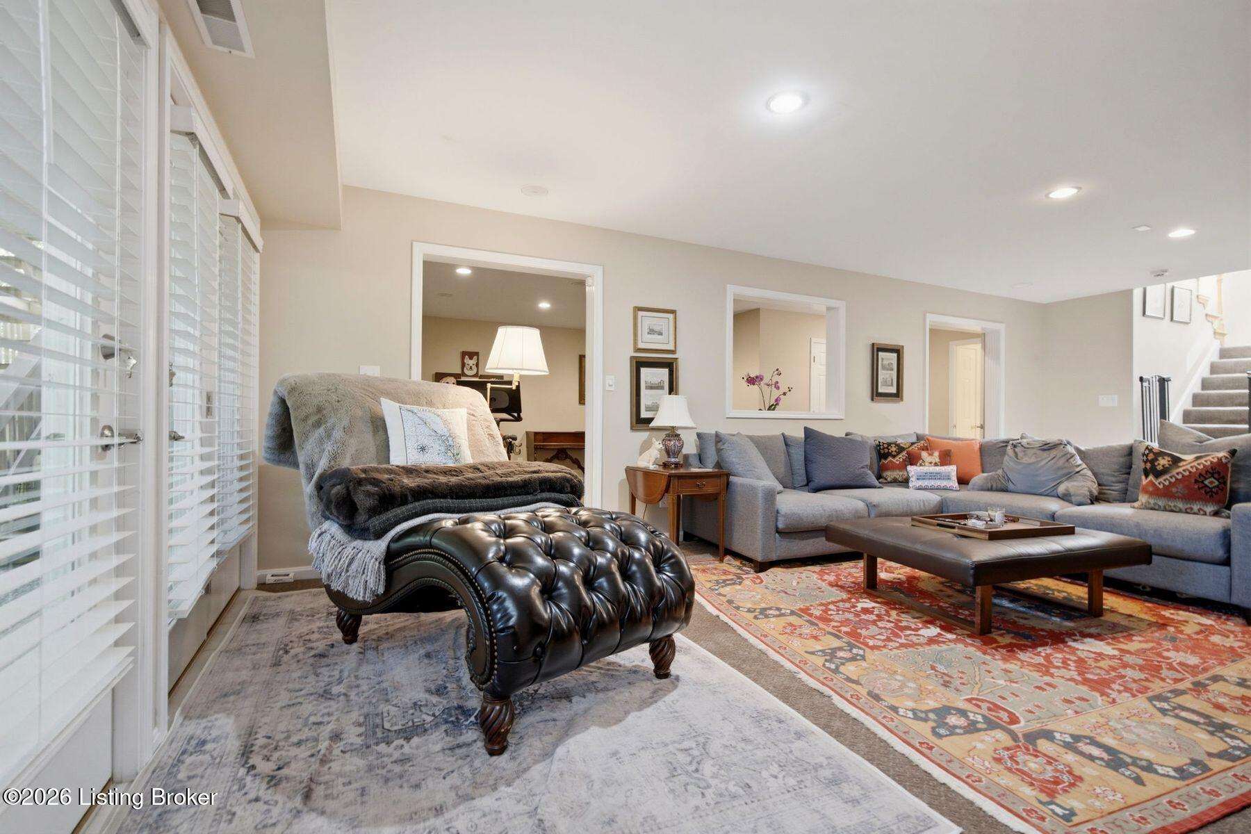 5403 Indian Woods Dr