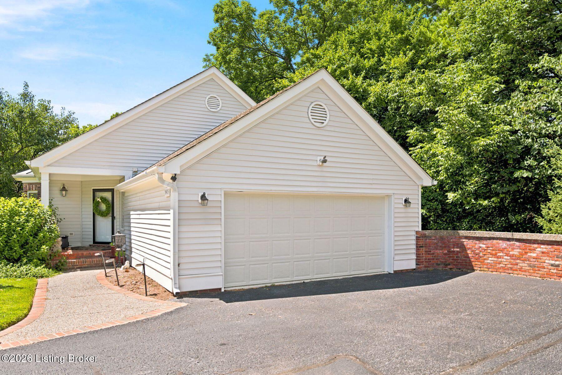 5403 Indian Woods Dr
