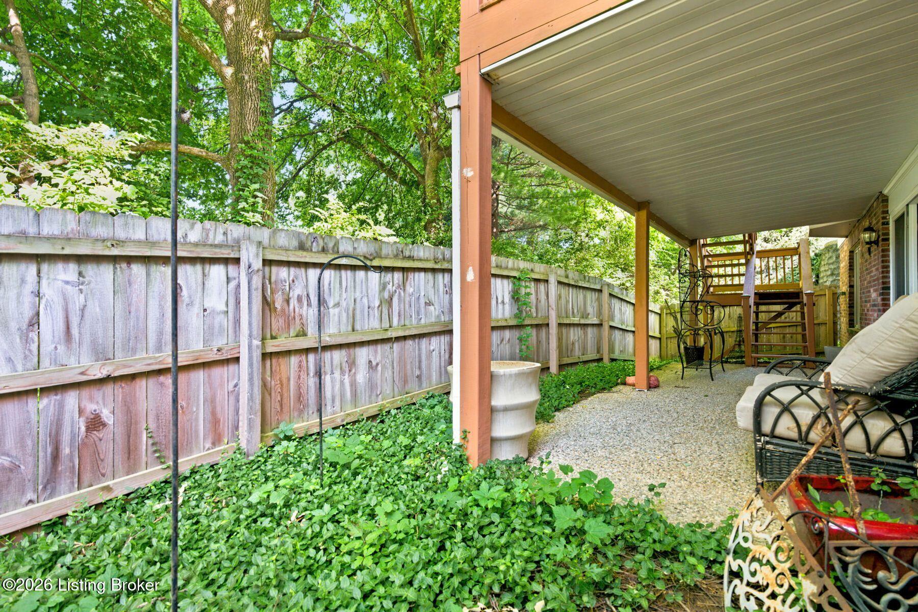 5403 Indian Woods Dr