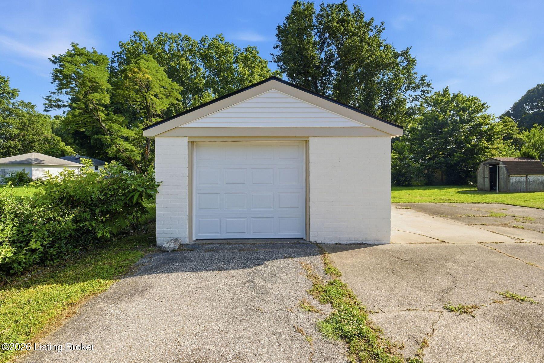 2209 Peaslee Rd
