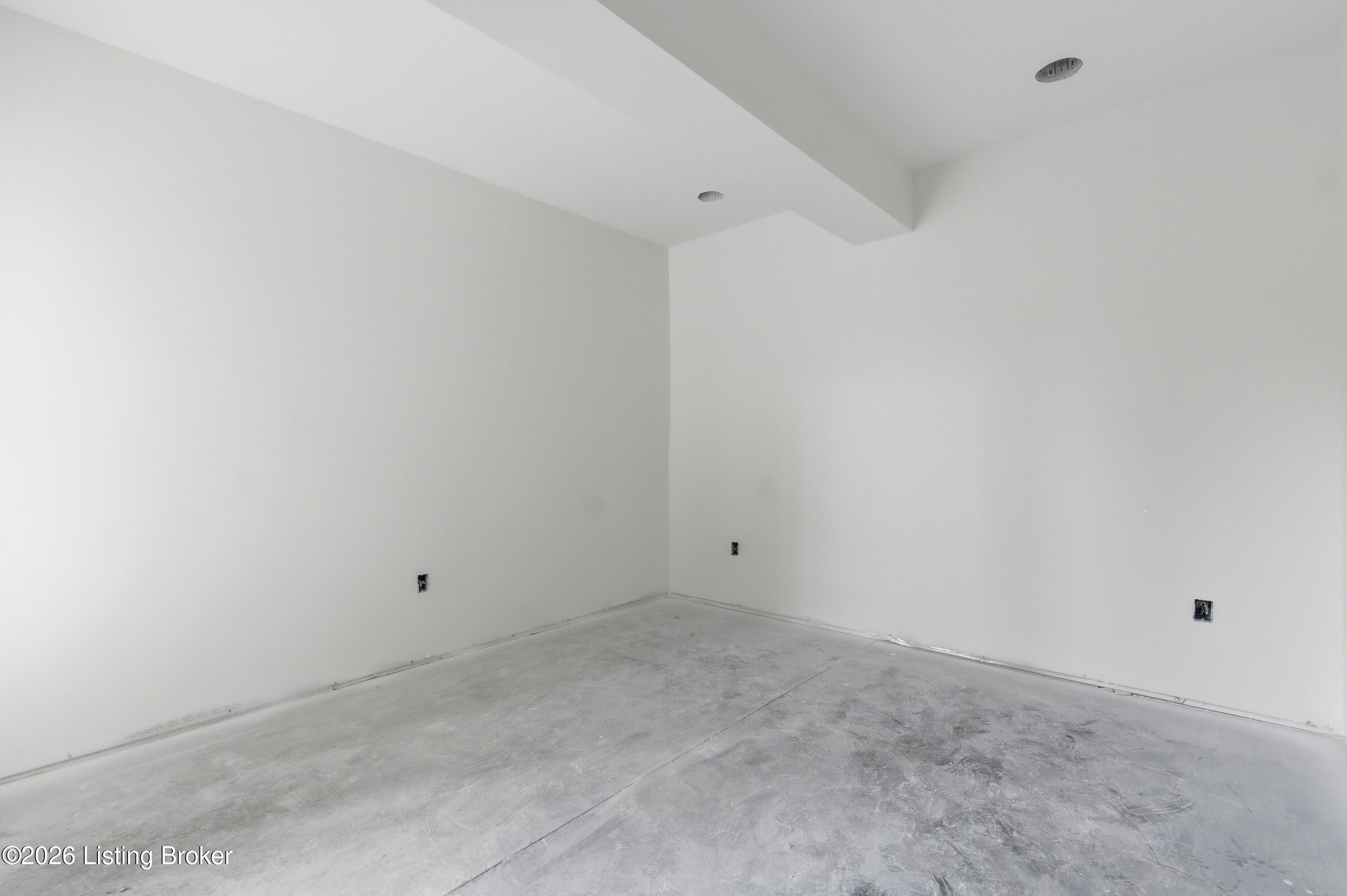 3214 Grand Lakes Dr