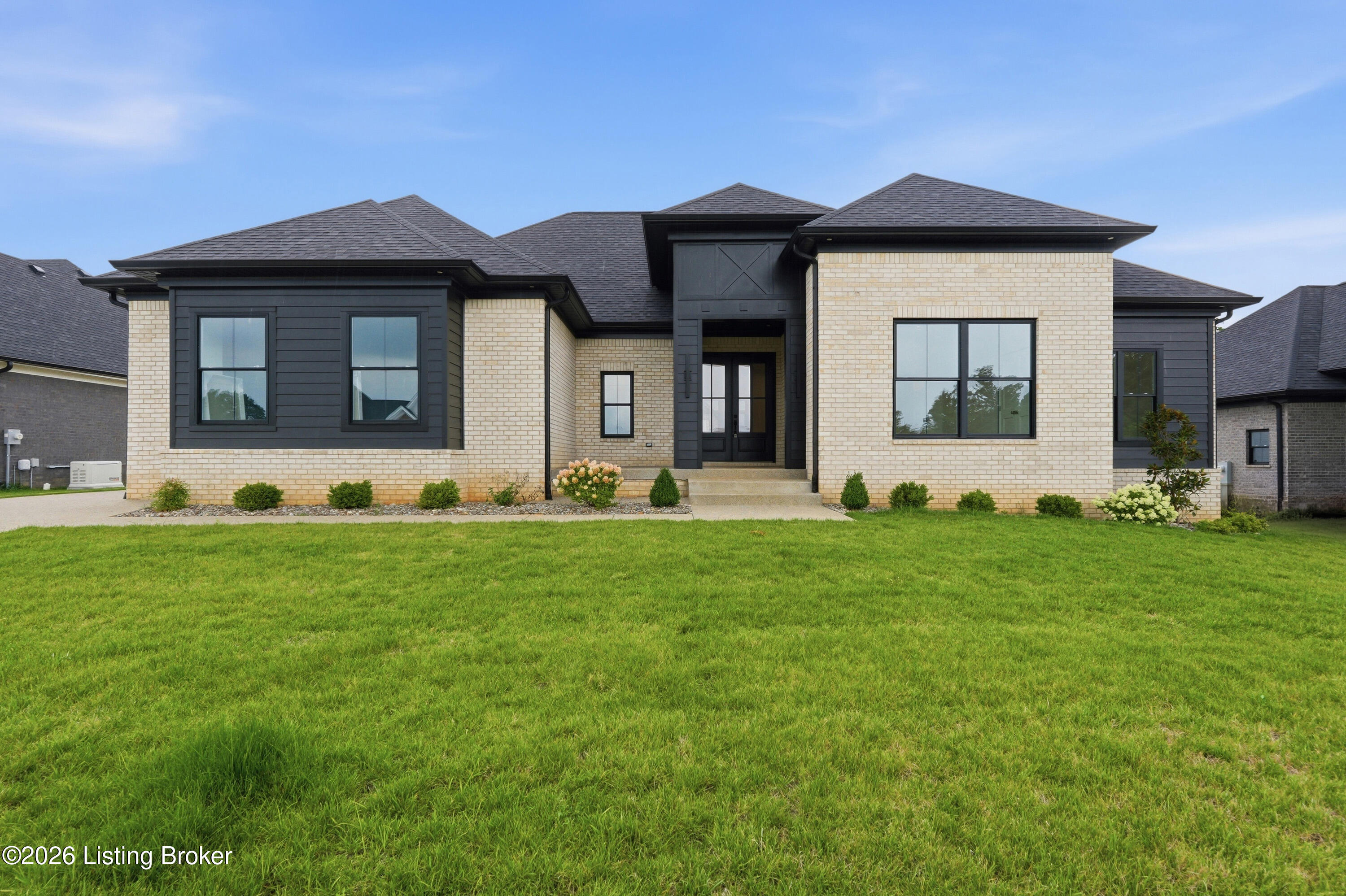 3214 Grand Lakes Dr