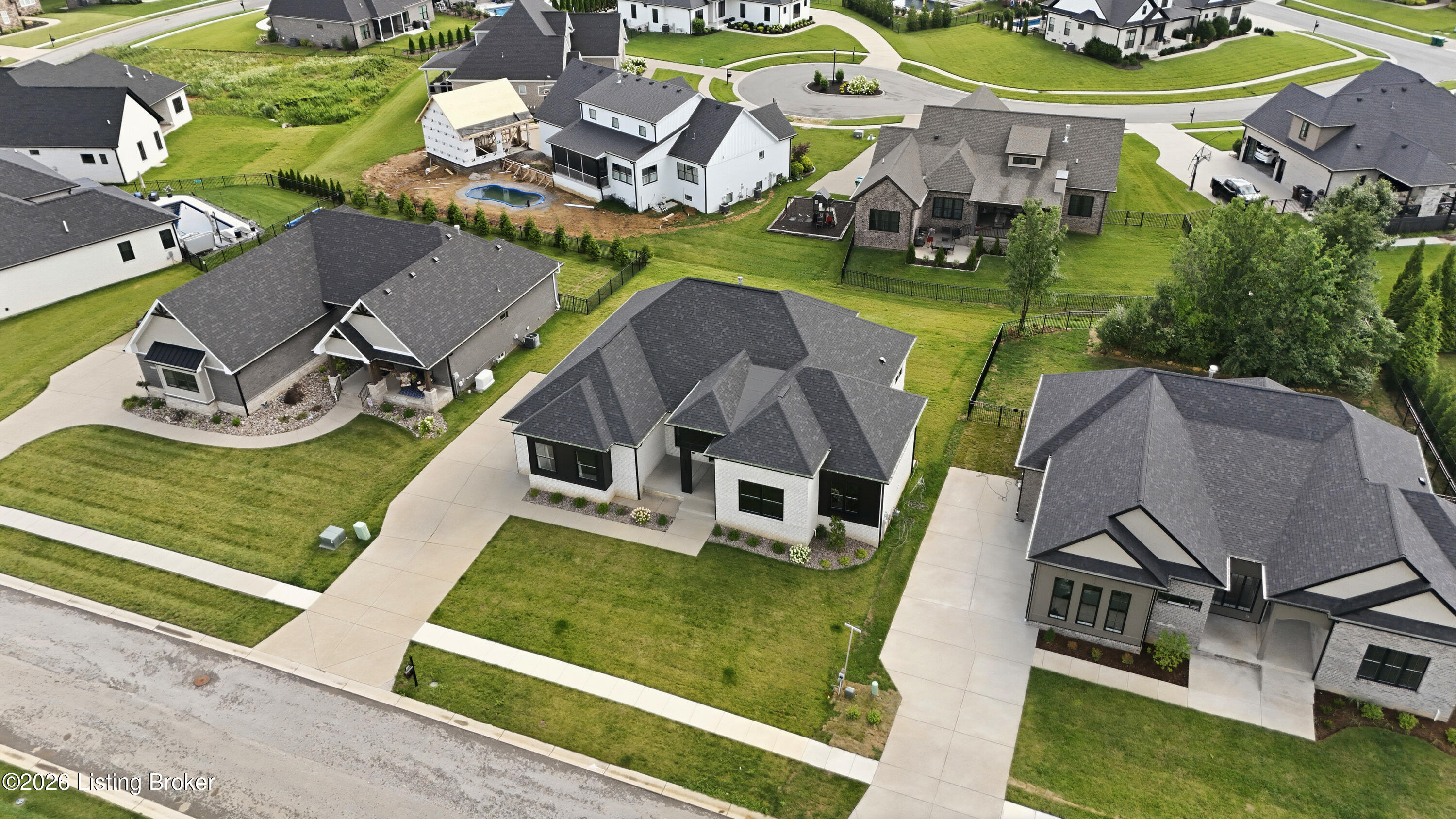 3214 Grand Lakes Dr