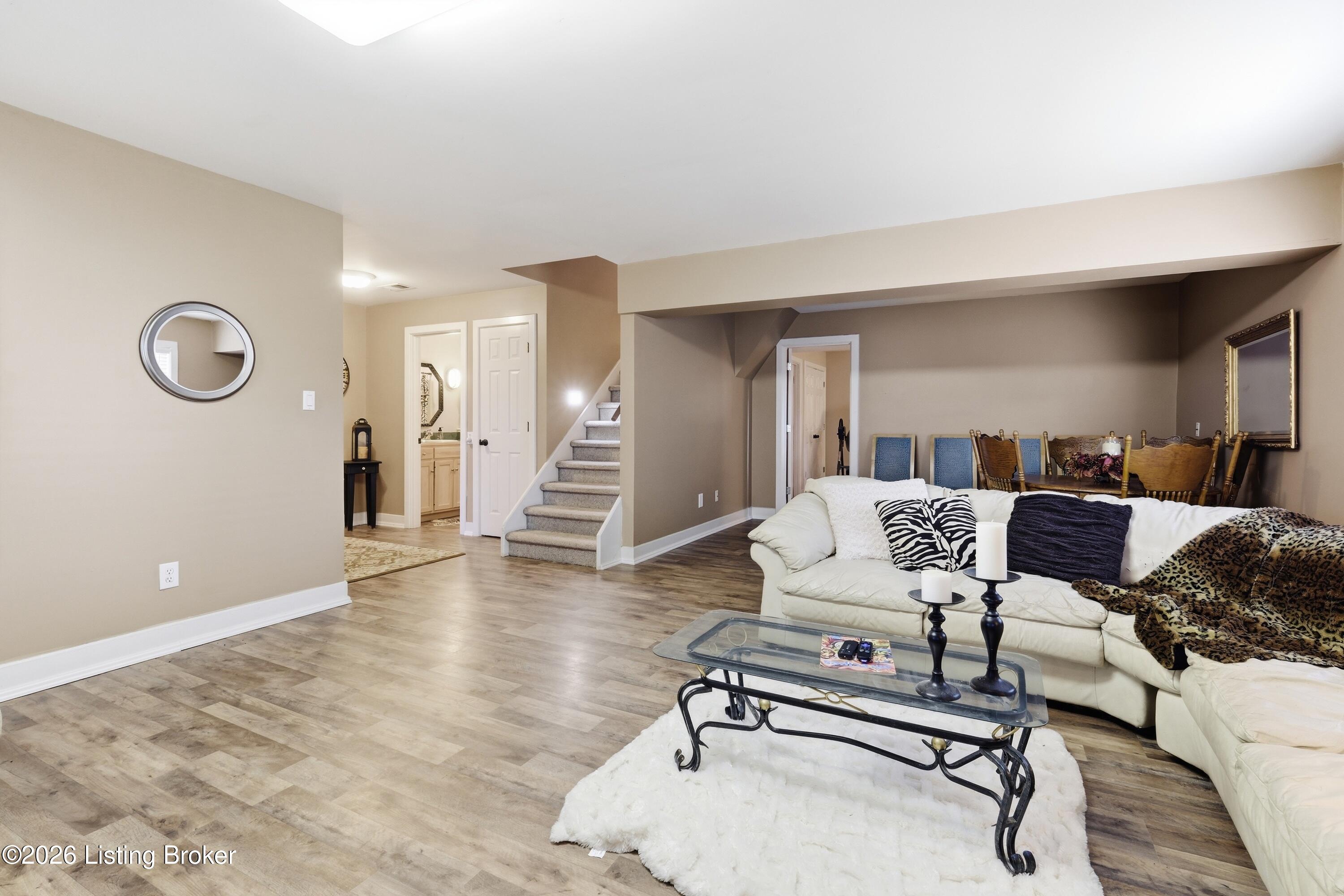 10500 Dove Tree Ct
