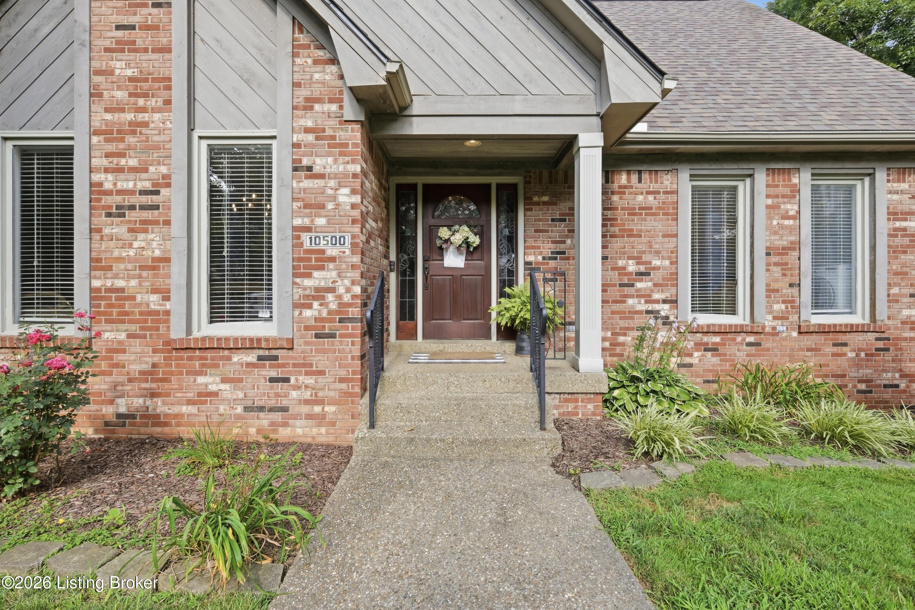 10500 Dove Tree Ct