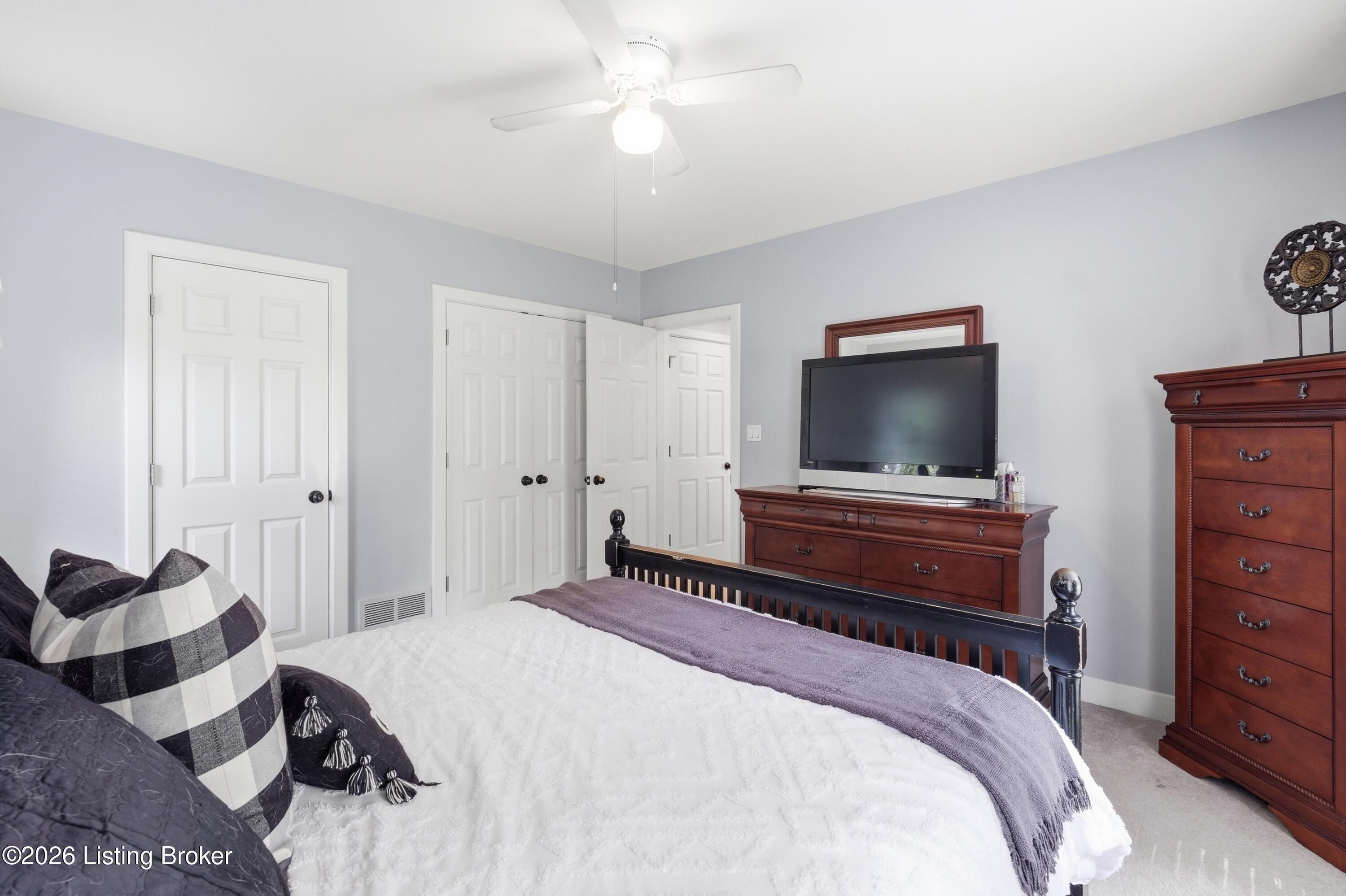 10500 Dove Tree Ct
