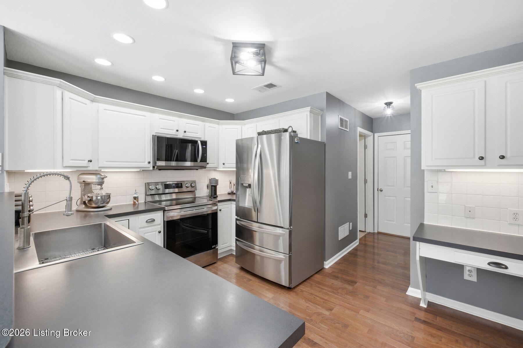 1210 Beckley Hills Ct