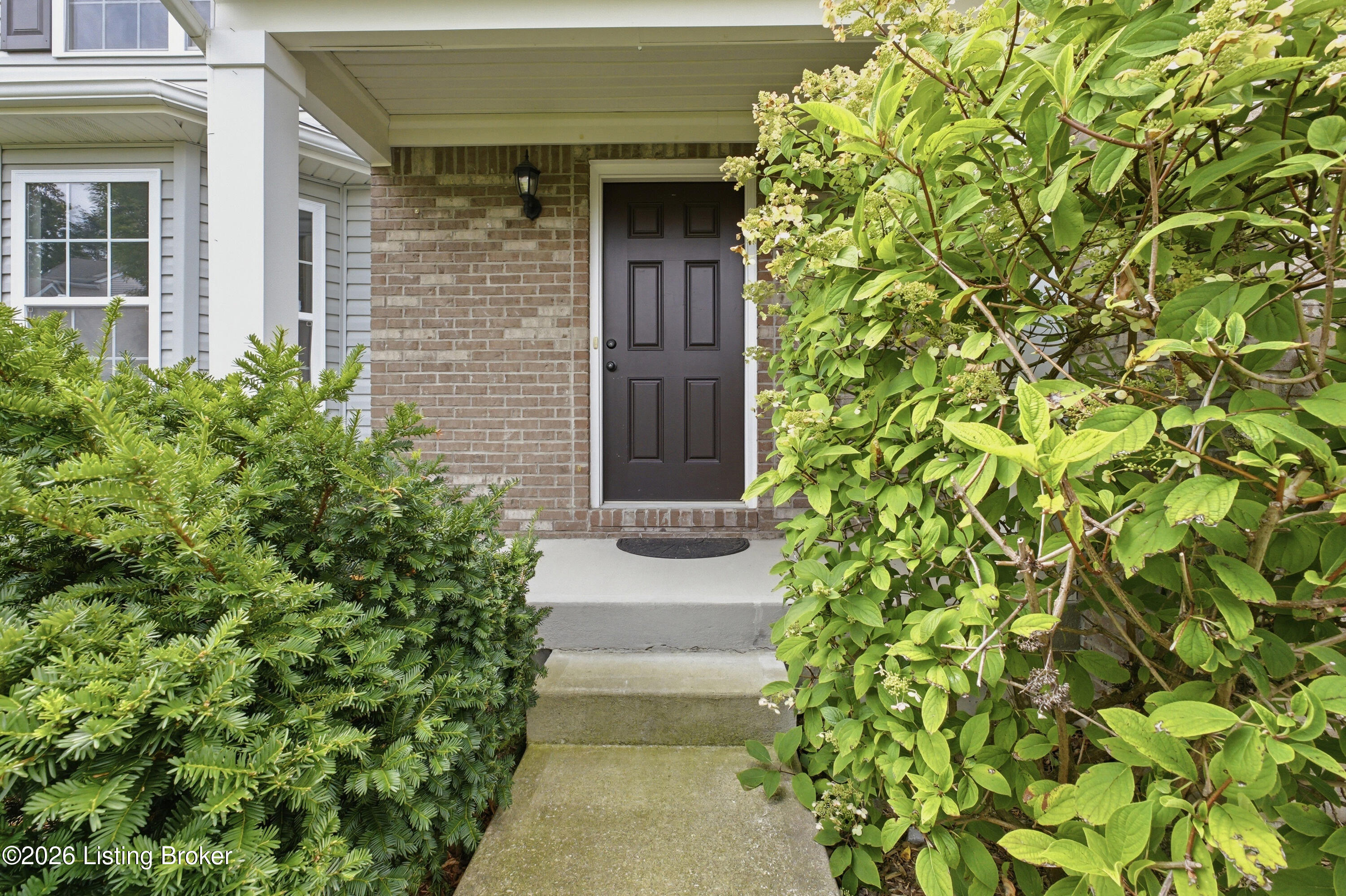 203 Brookfield Hills Ct