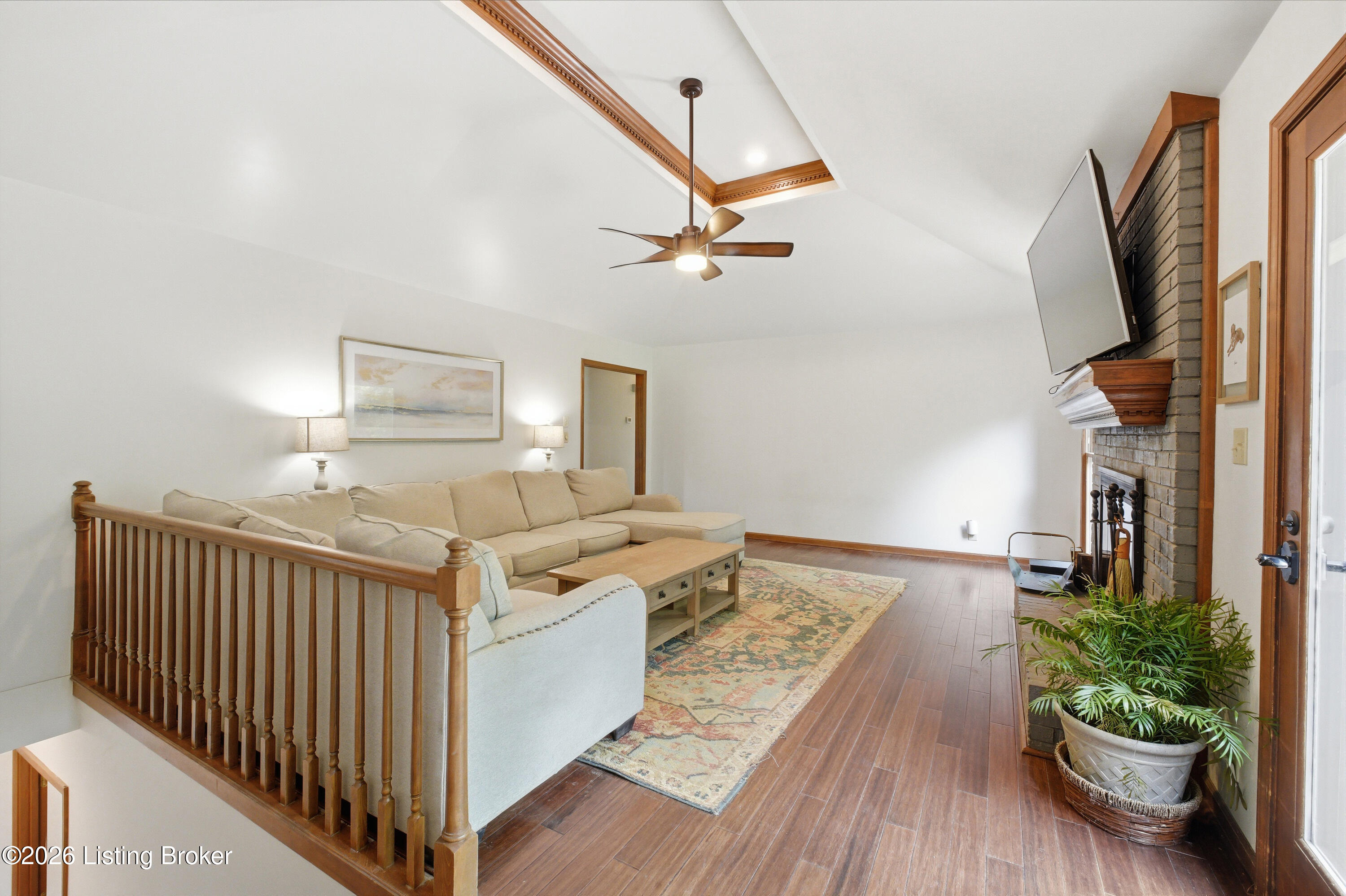 13201 Snowden Valley