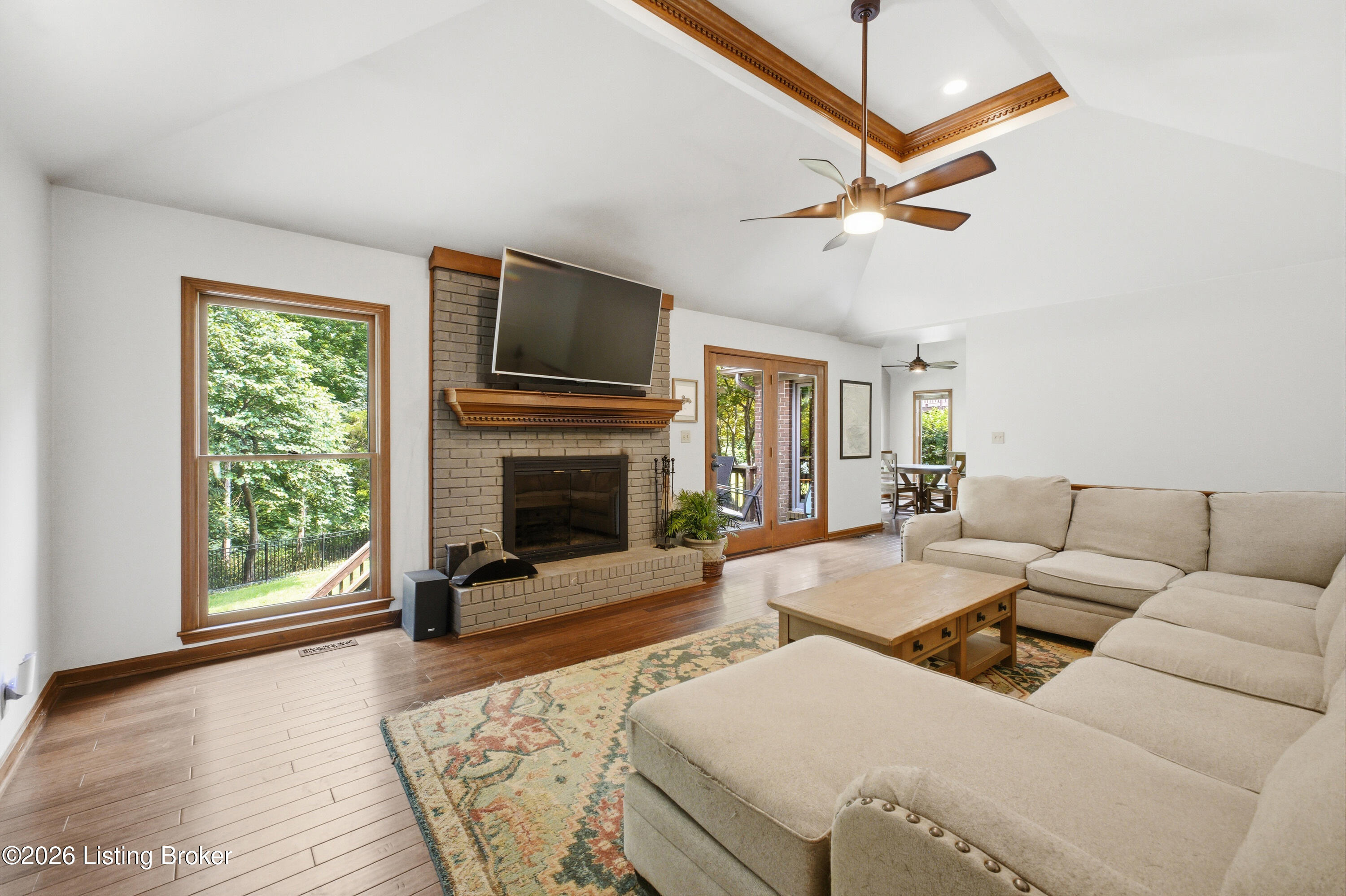 13201 Snowden Valley