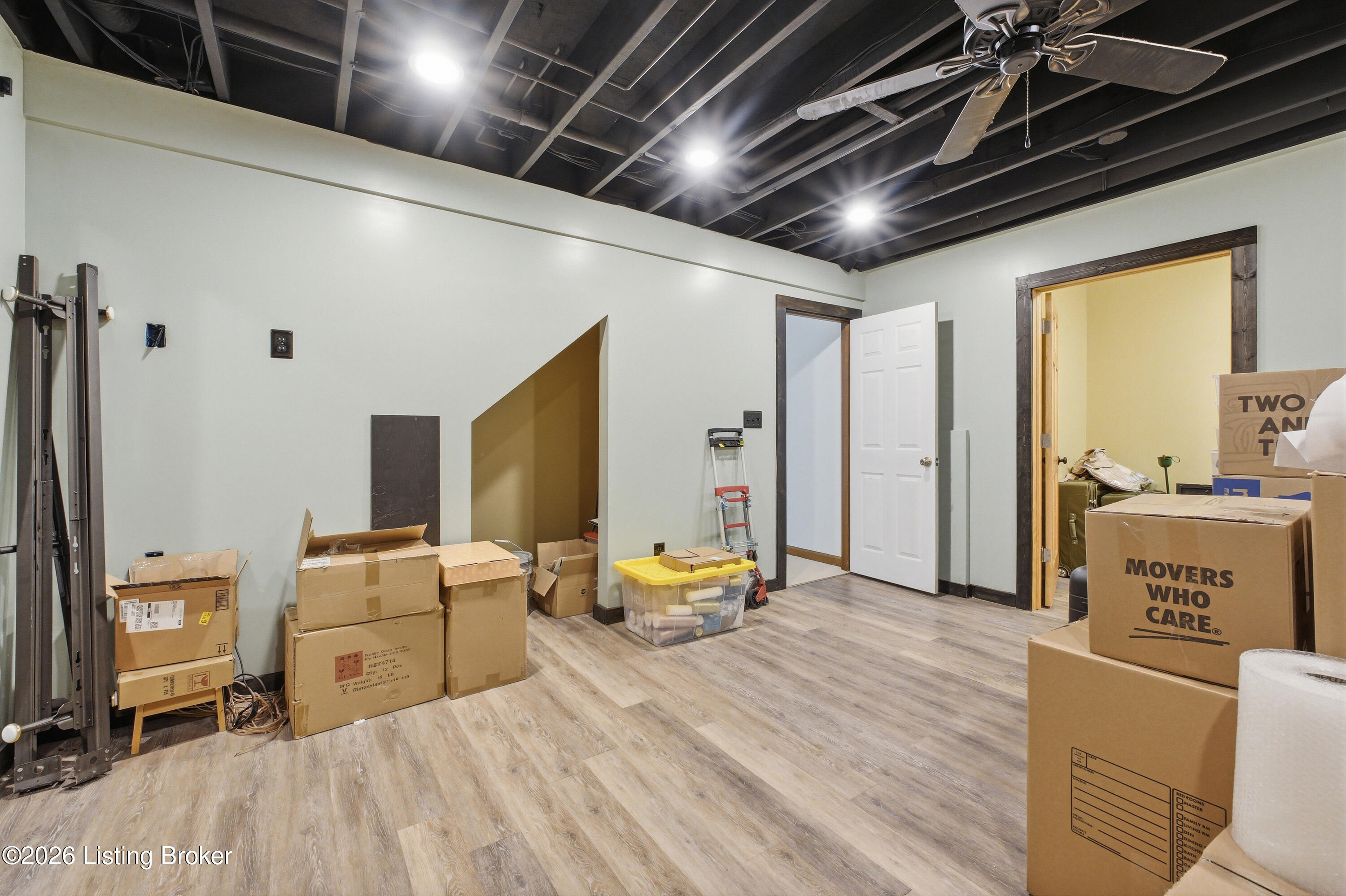 13201 Snowden Valley