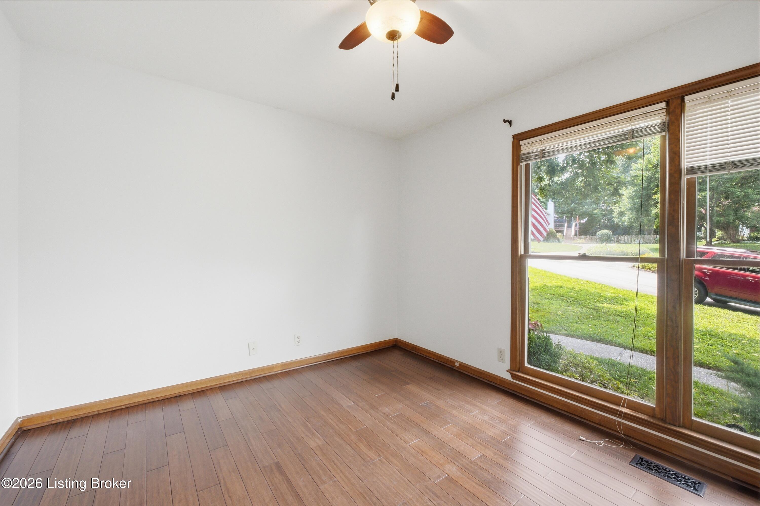 13201 Snowden Valley