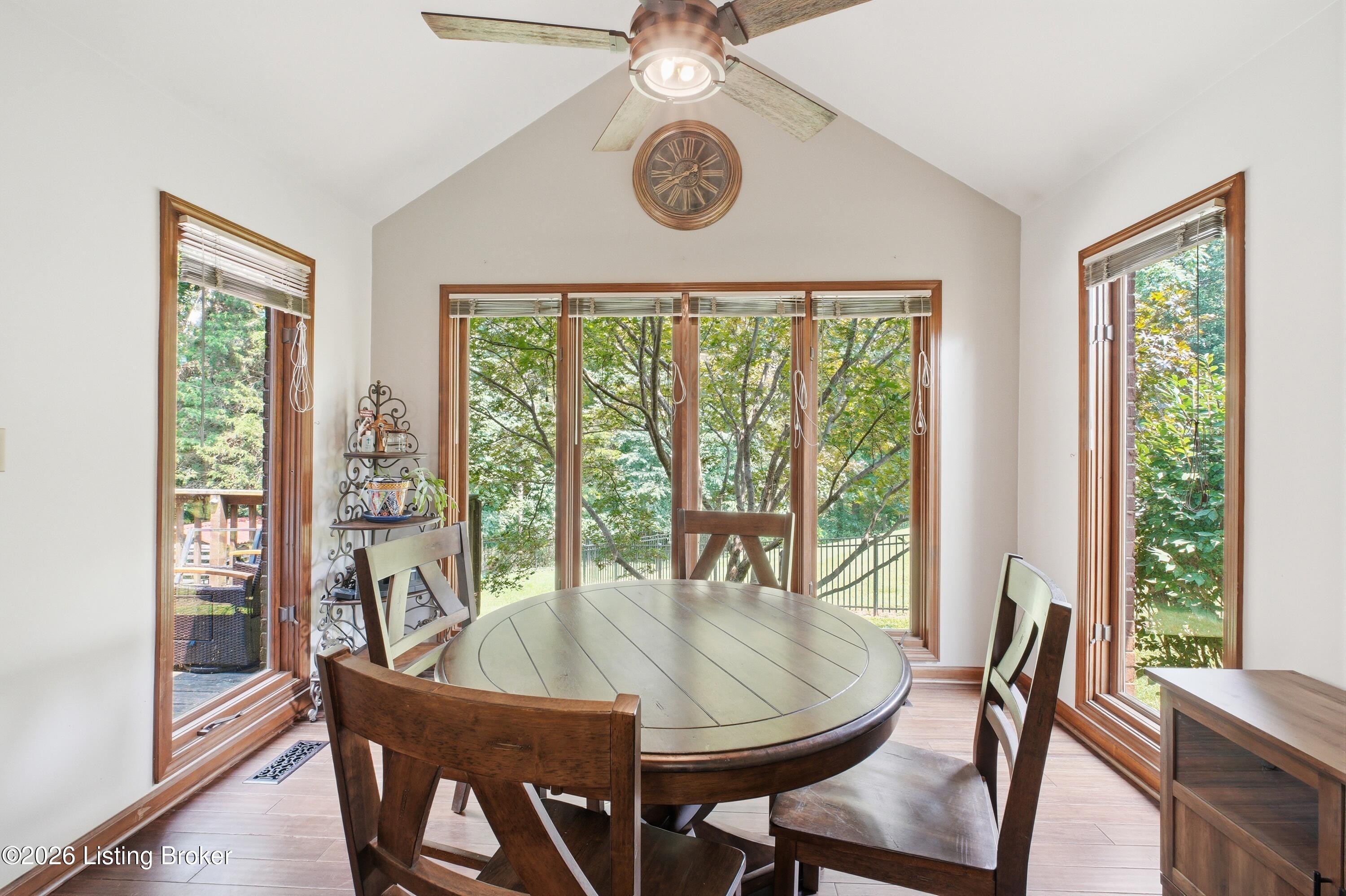 13201 Snowden Valley