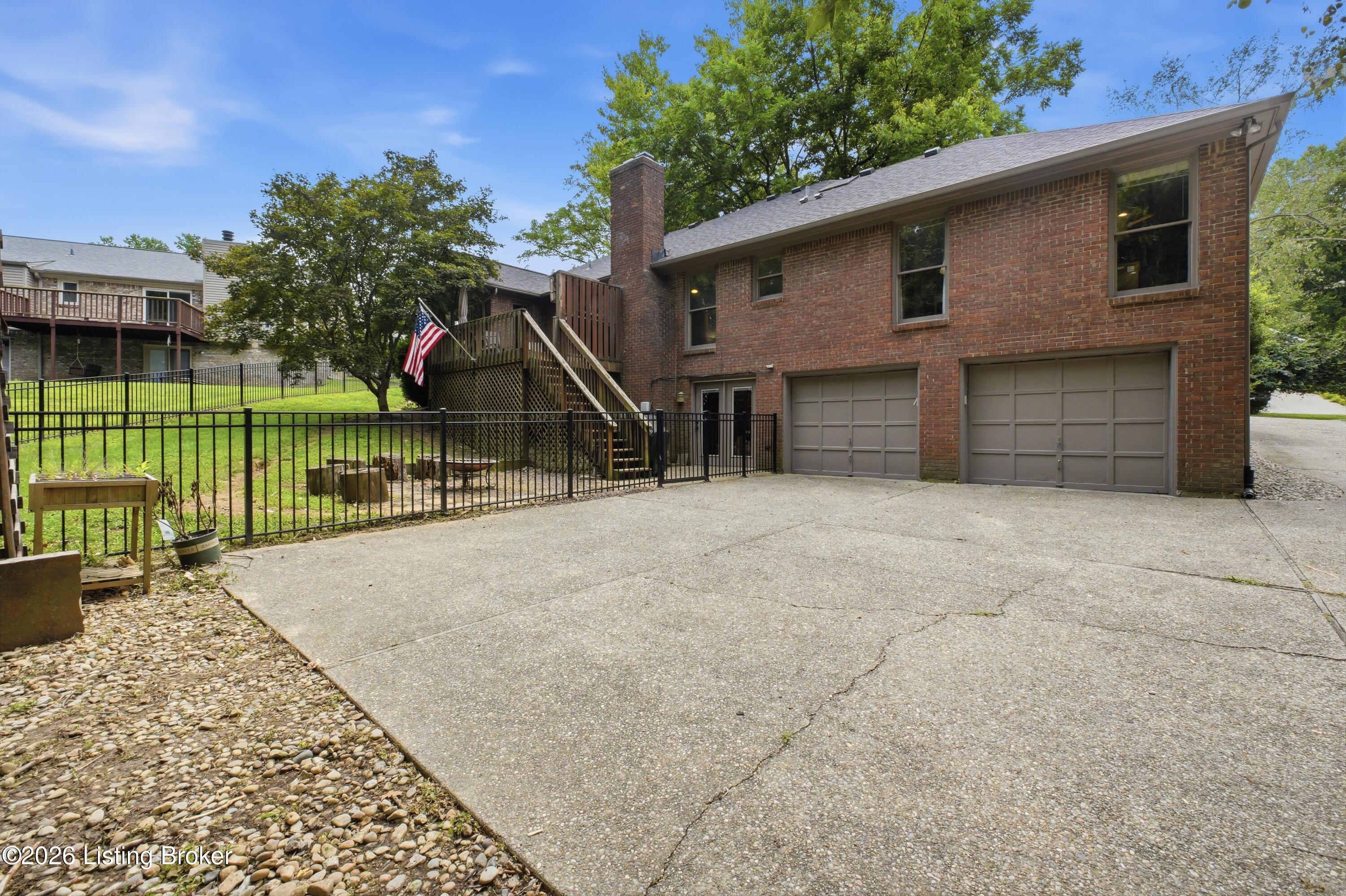 13201 Snowden Valley