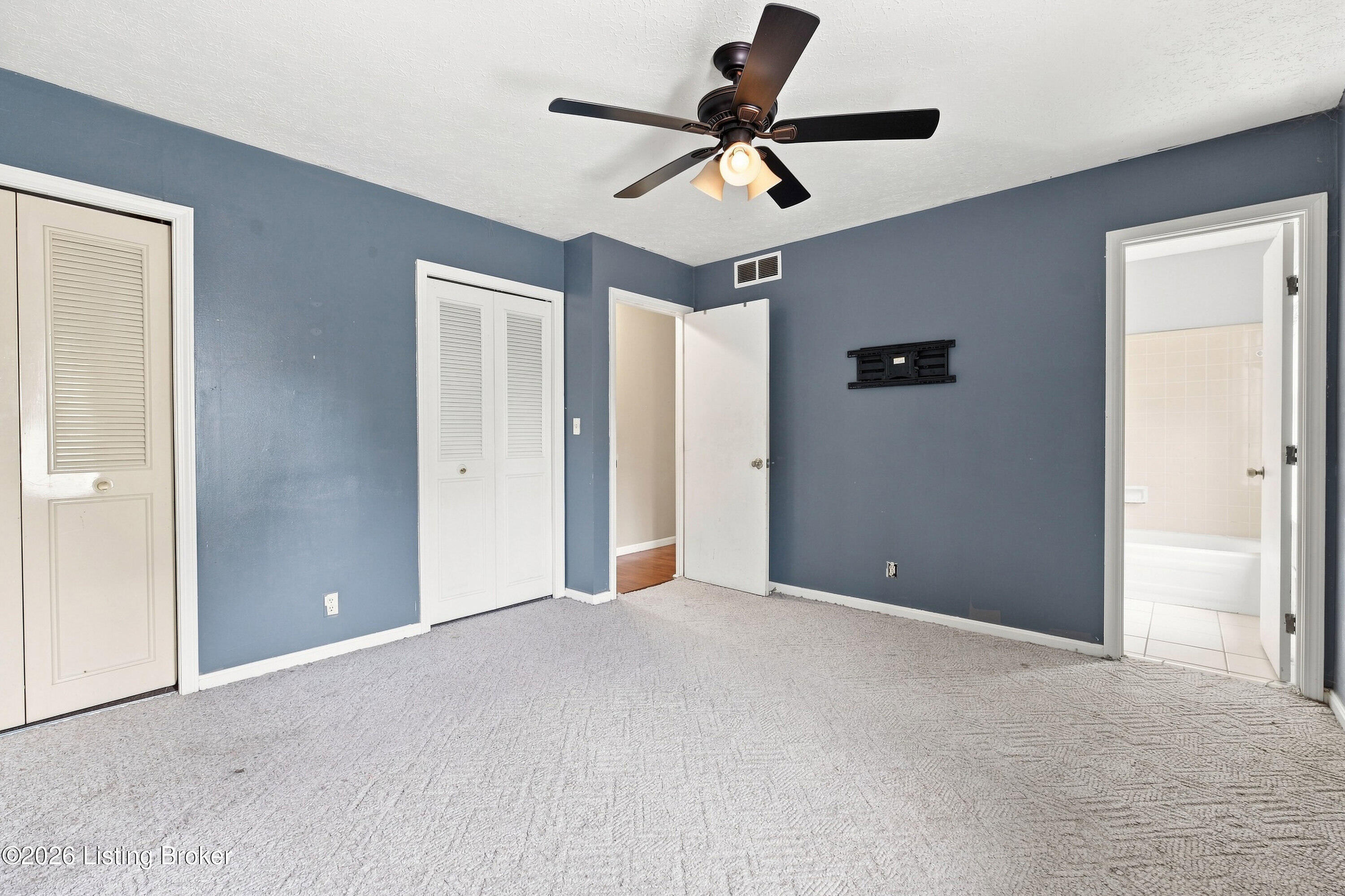 10806 Cherry Grove Ct