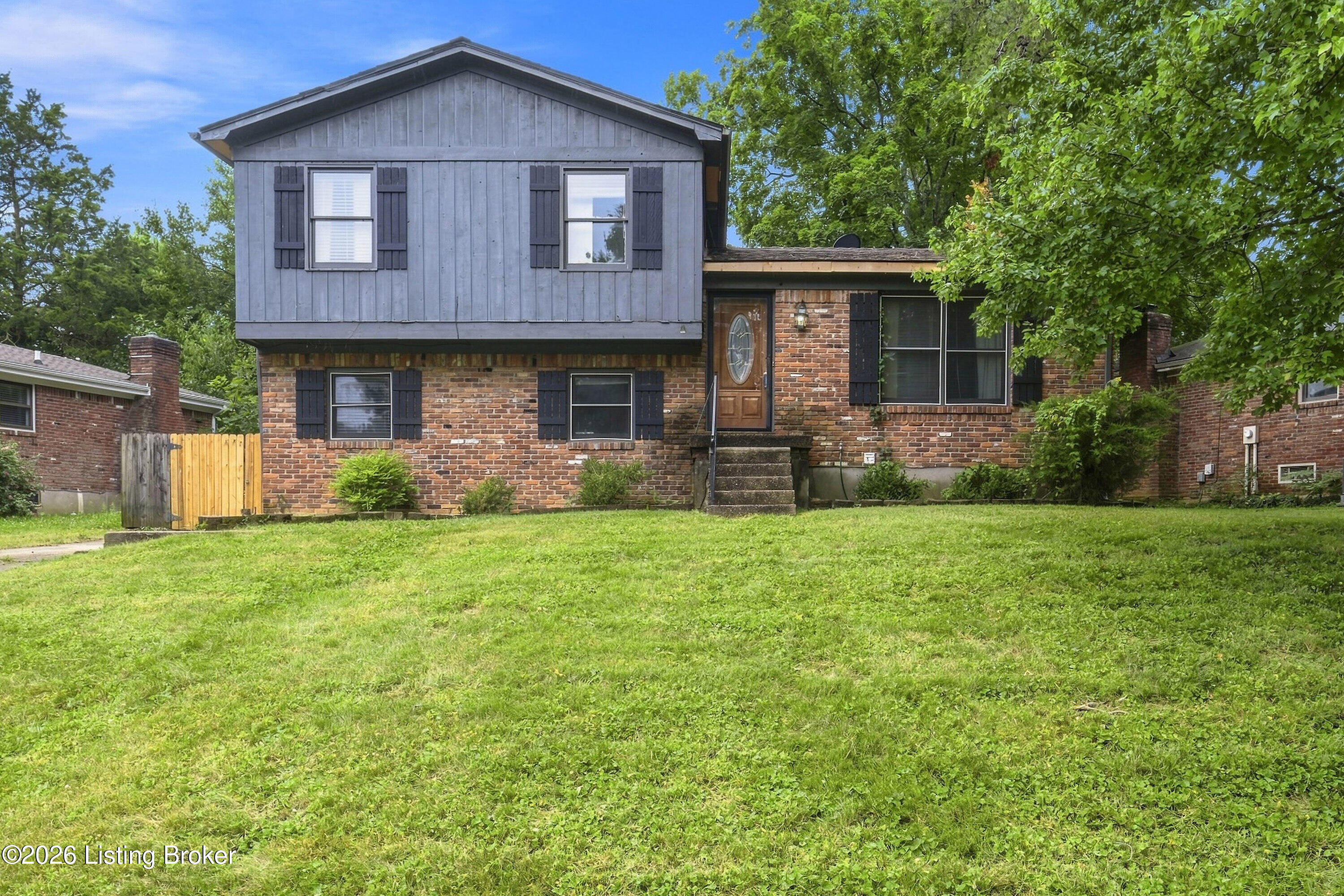 10806 Cherry Grove Ct
