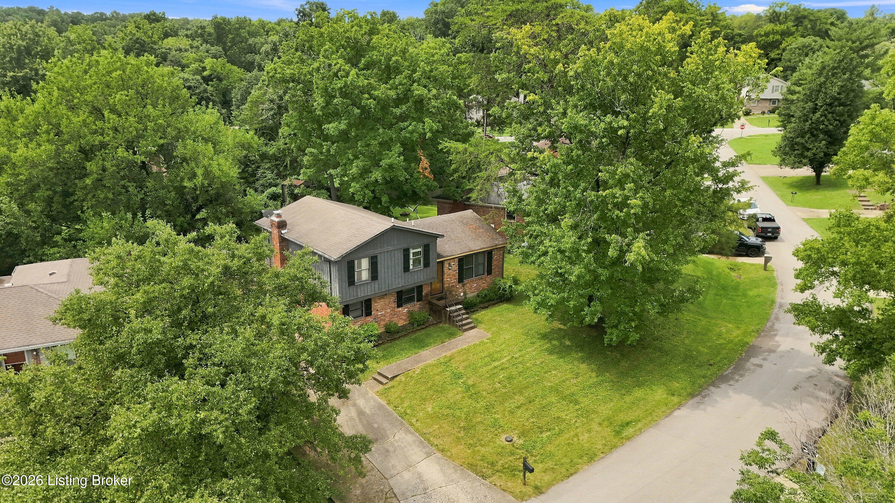 10806 Cherry Grove Ct