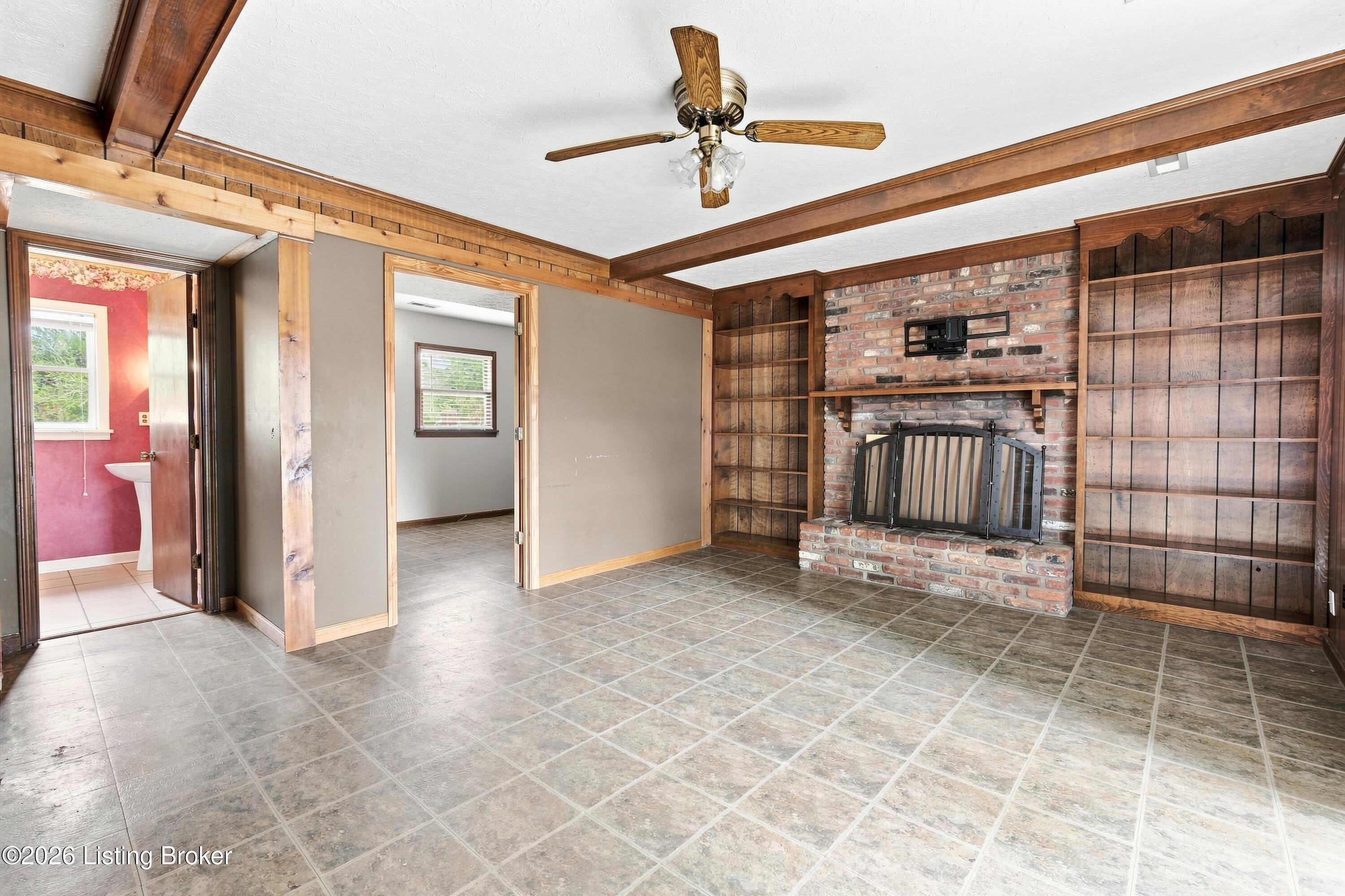 10806 Cherry Grove Ct