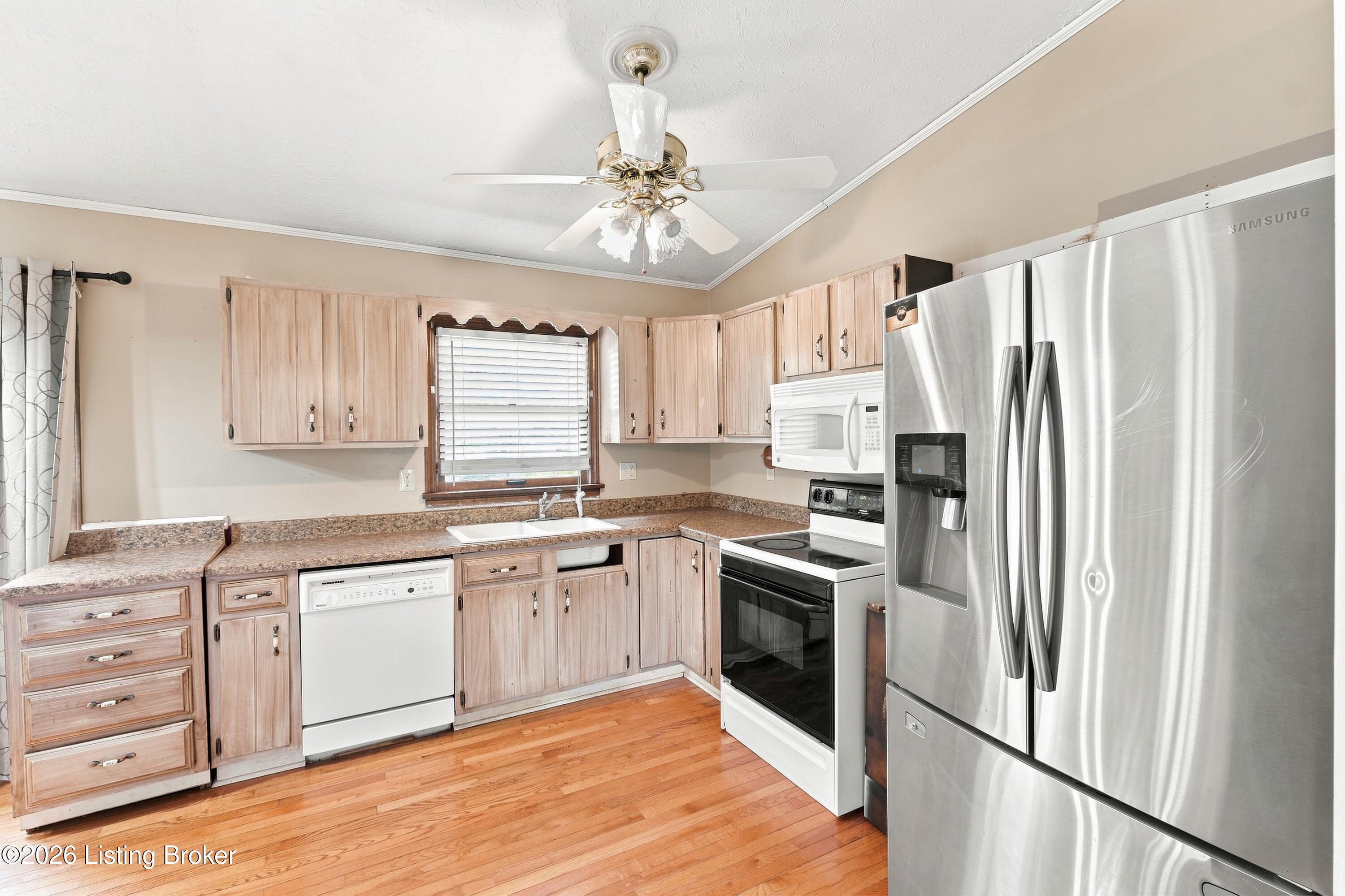 10806 Cherry Grove Ct
