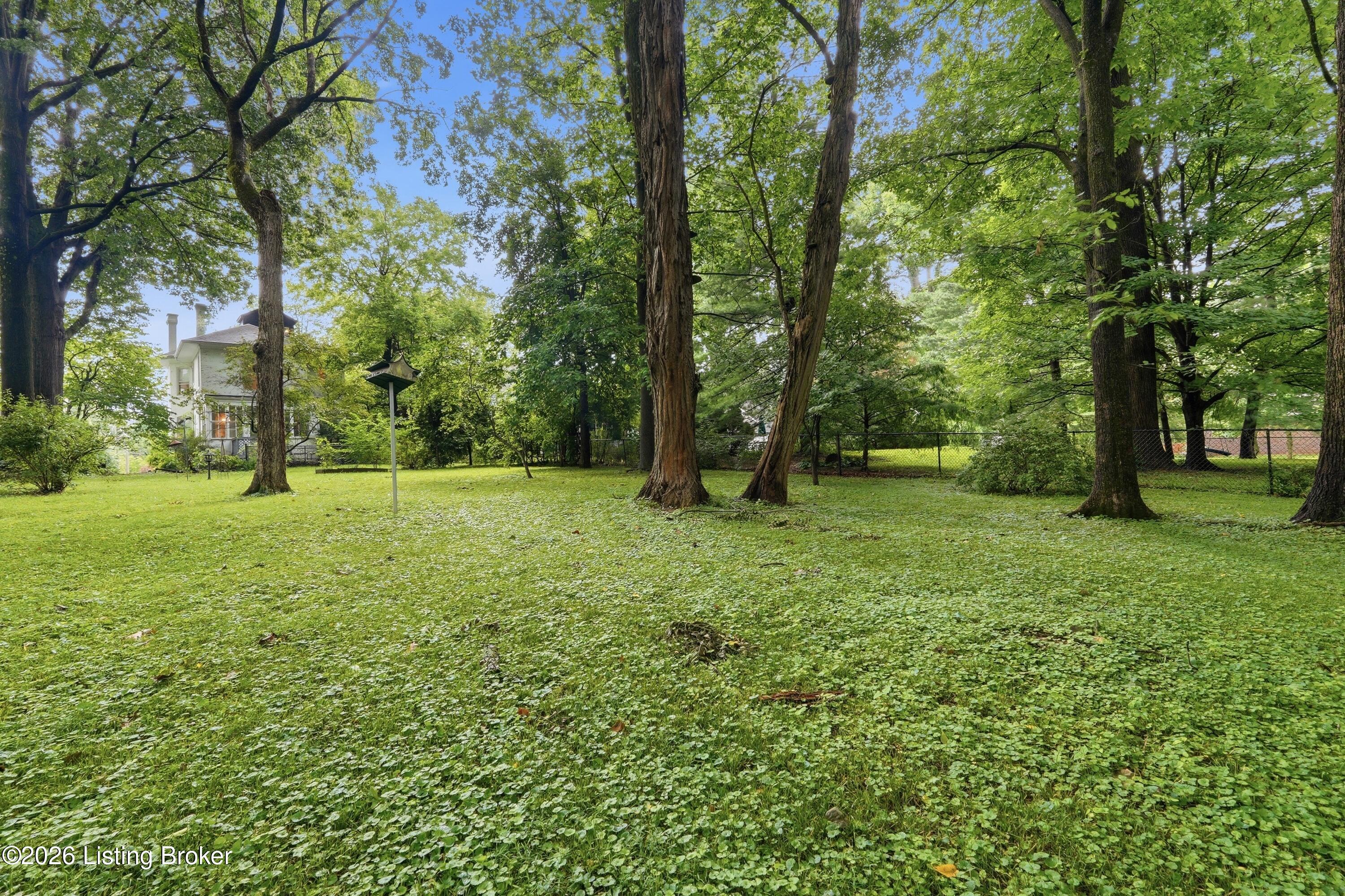 2037 Tyler Ln
