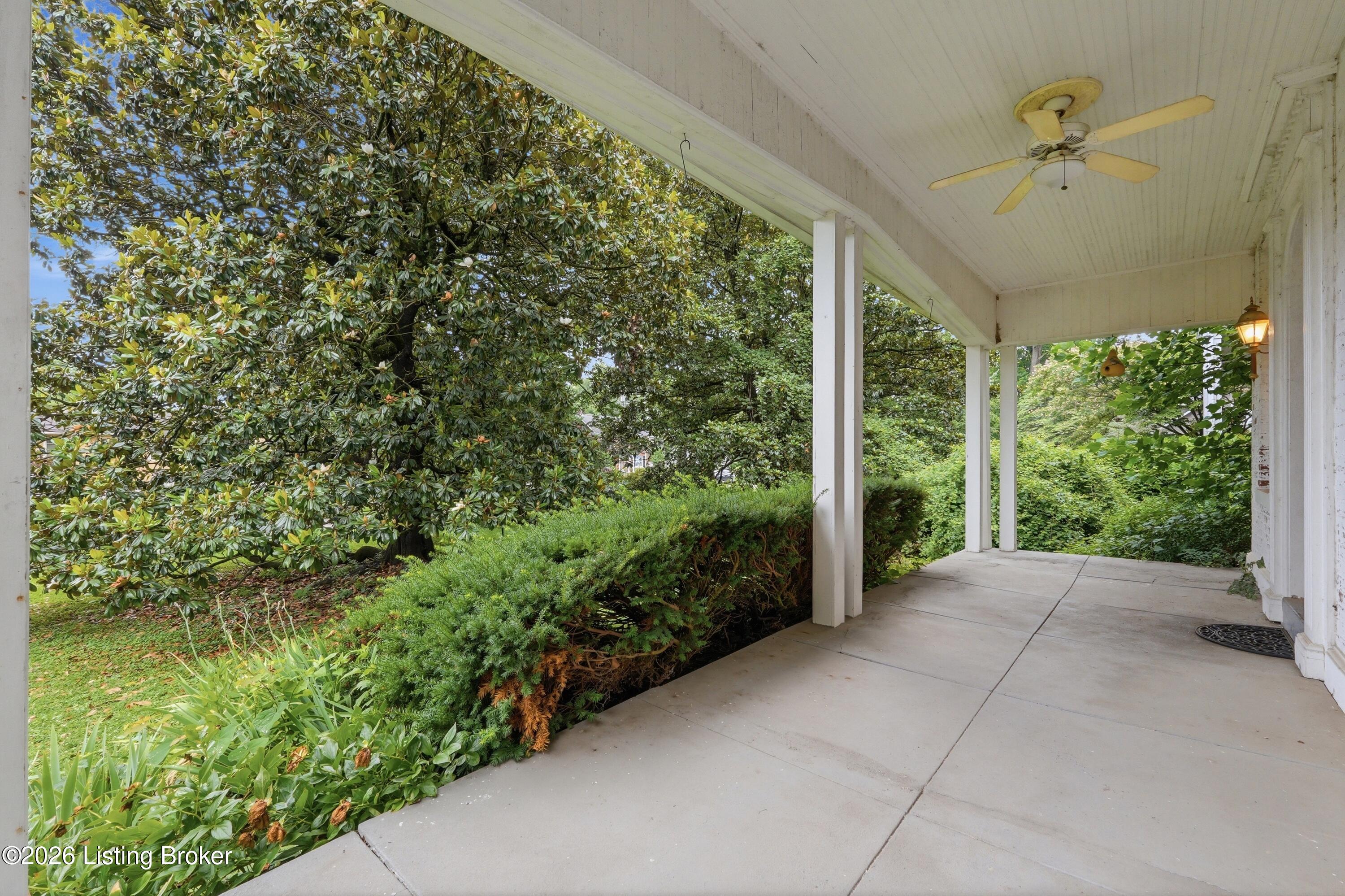 2037 Tyler Ln