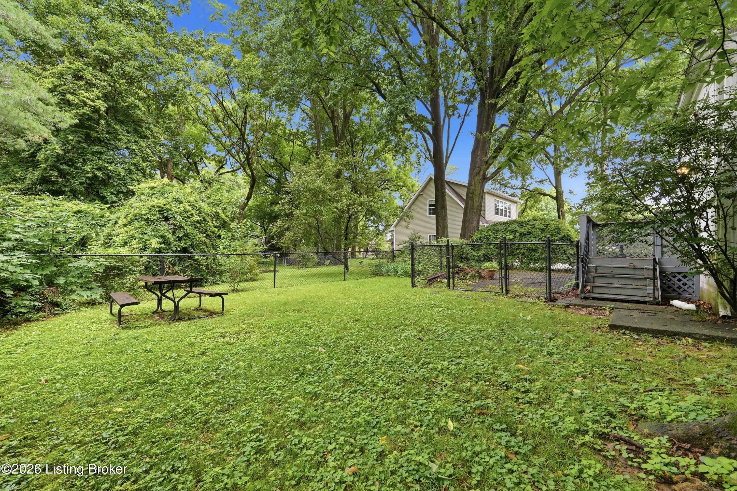 2037 Tyler Ln
