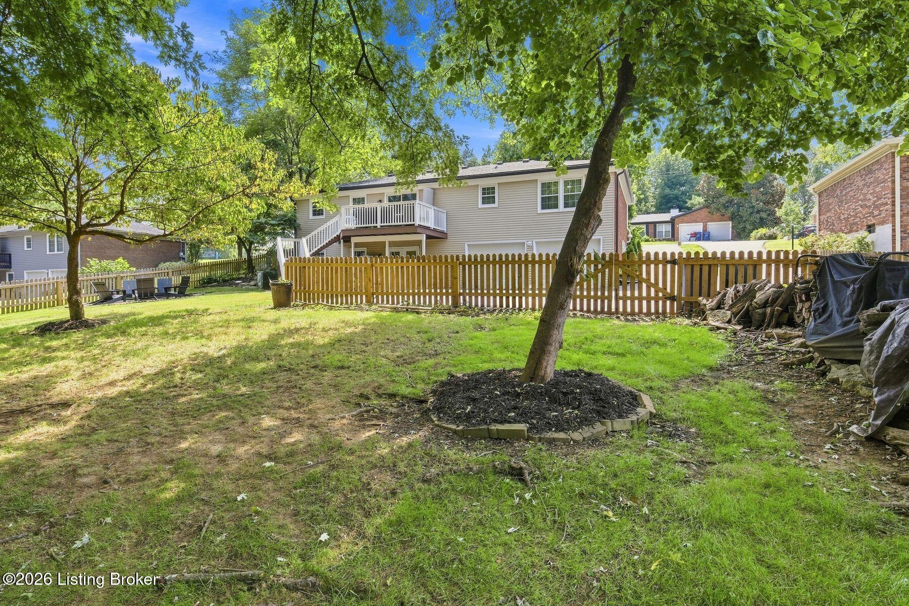 1003 Forest Ln