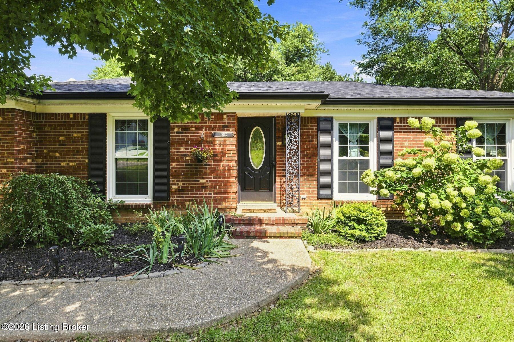 1003 Forest Ln