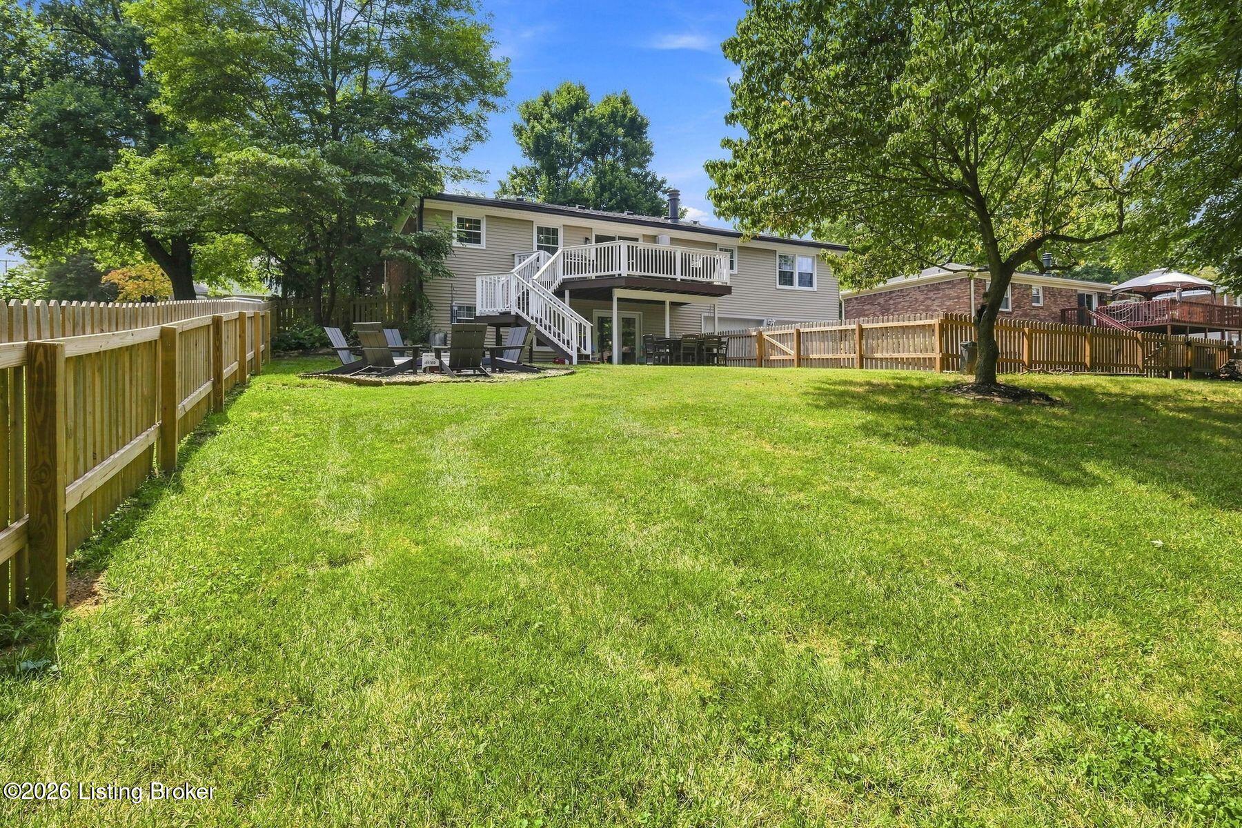 1003 Forest Ln