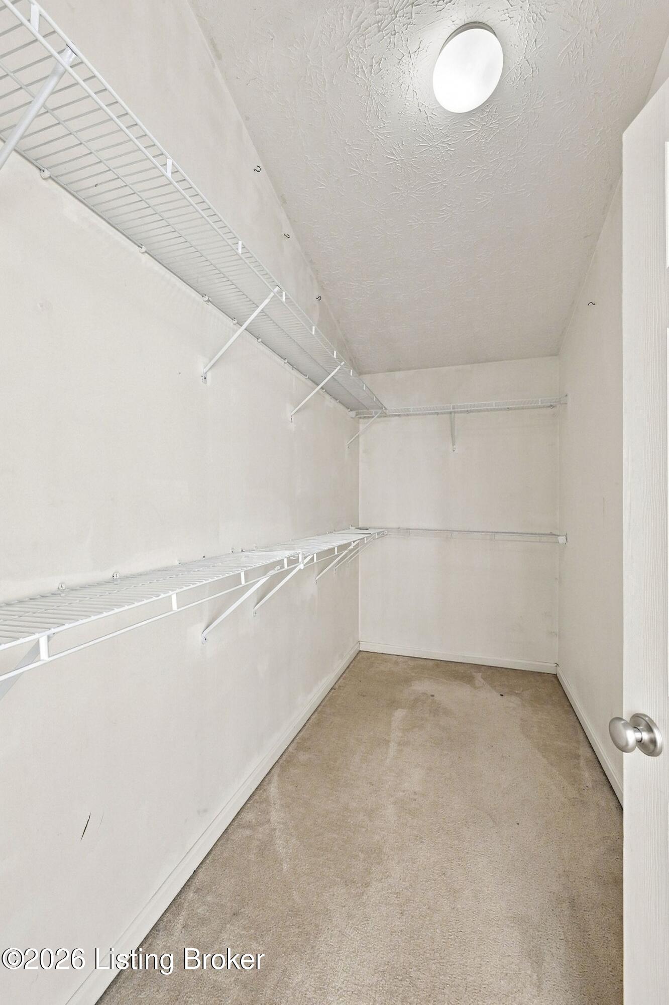 11405 Walnut Farm Pl